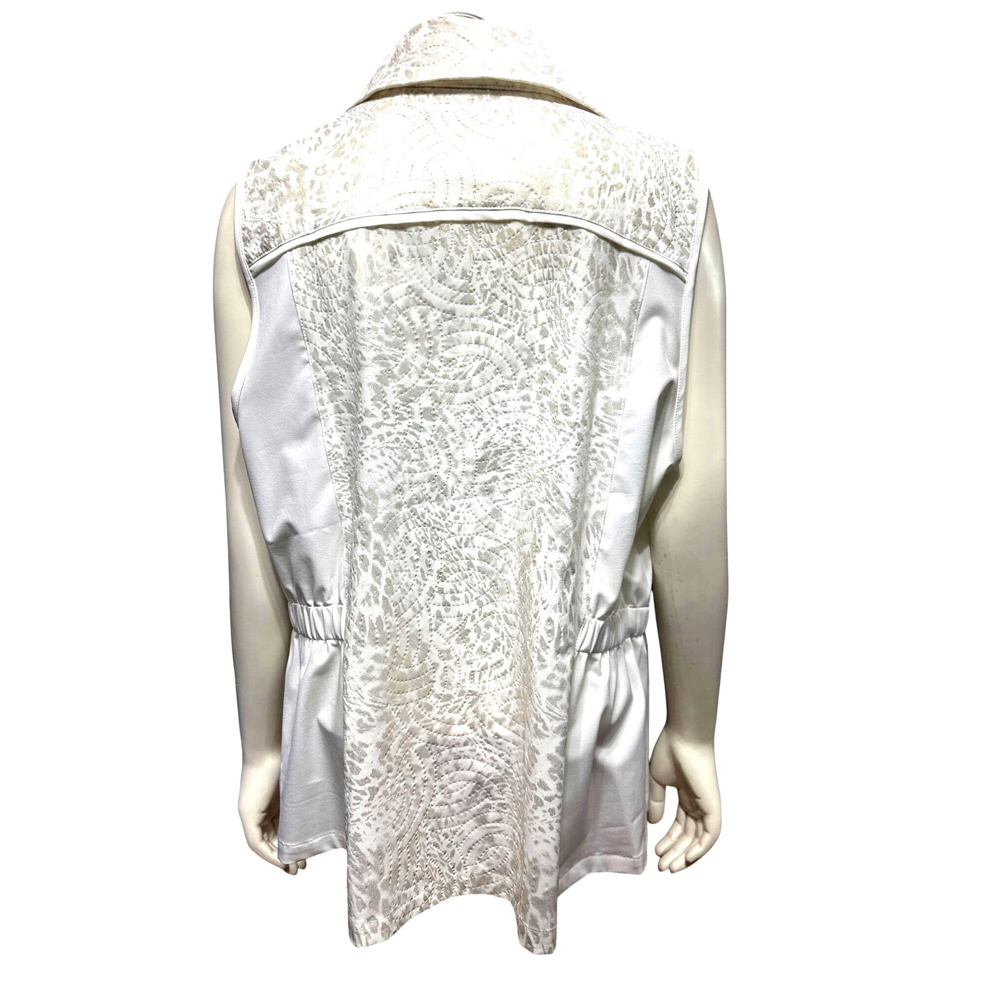 Chicos Chicos Zenergy White Animal Print Quilted Zip Front Sleevele Size L / US 10 / IT 46 - 3 Thumbnail