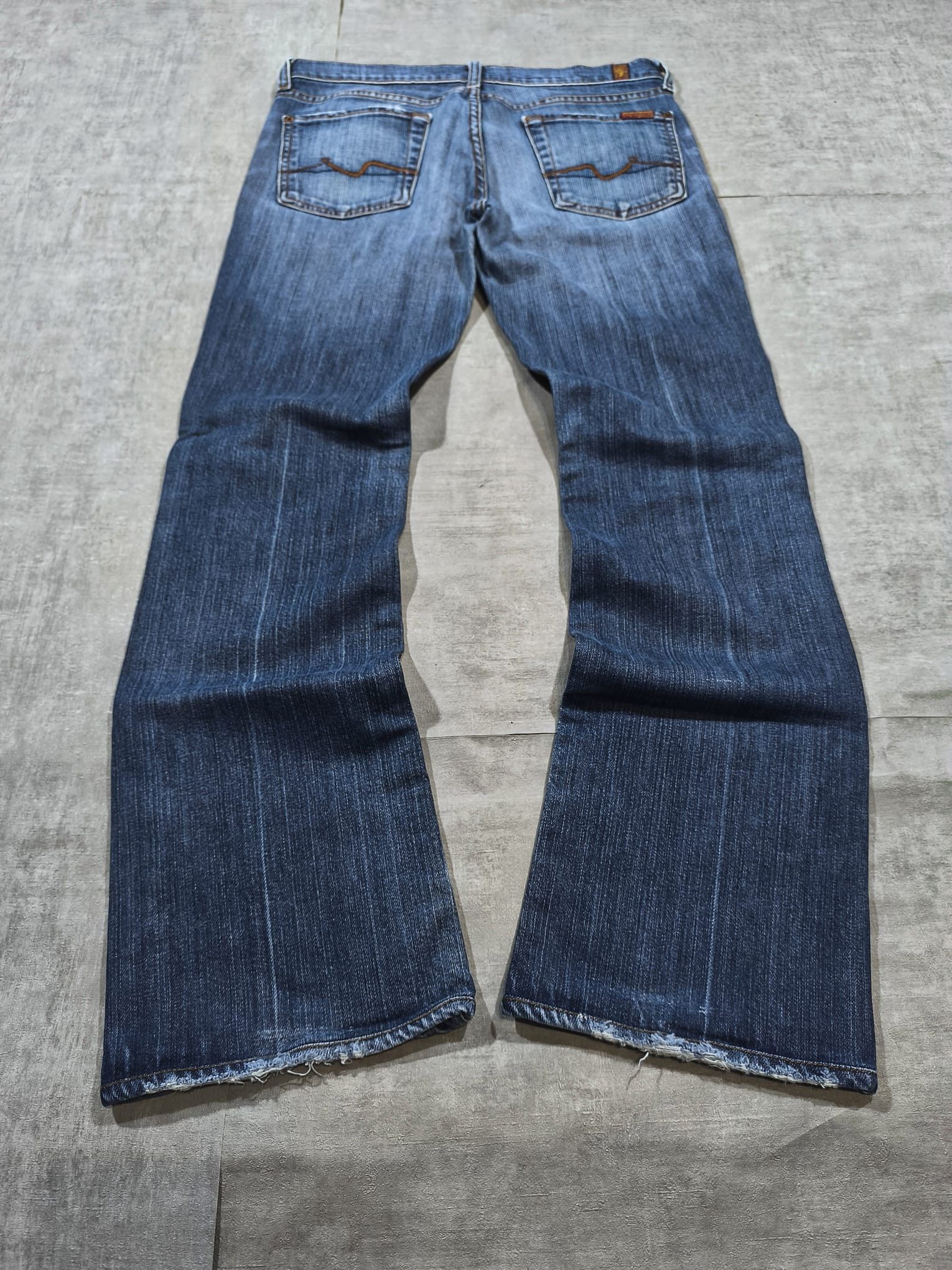 7 For All Mankind 7FORALLMANKIND DISTRESSED LOWRISE BOOTCUT JEANS Size 30" / US 8 / IT 44 - 5 Thumbnail