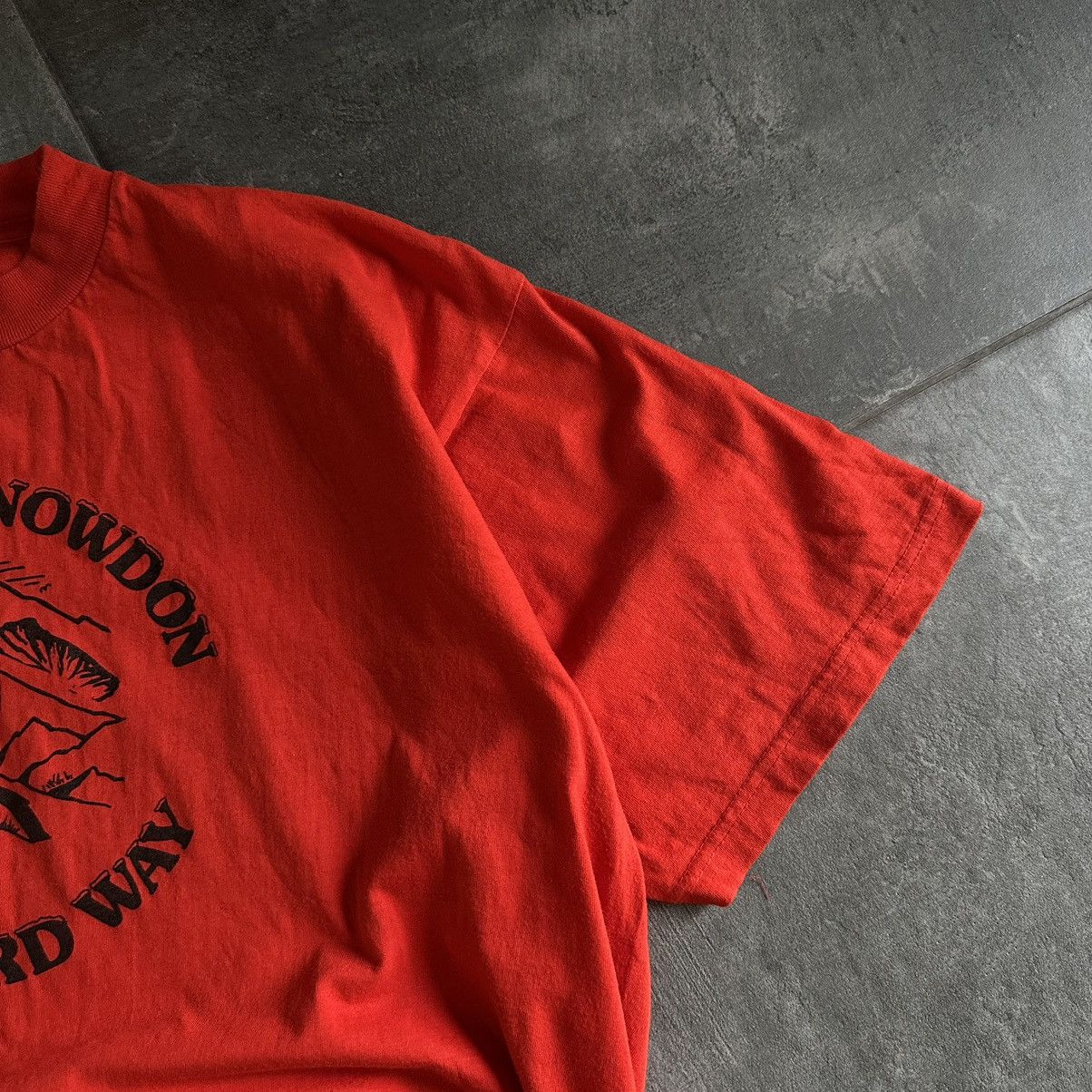 Vintage Vintage Japanese Style T-shirts I Climbed Snowdon Joke Y2K Size L / US 10 / IT 46 - 3 Thumbnail