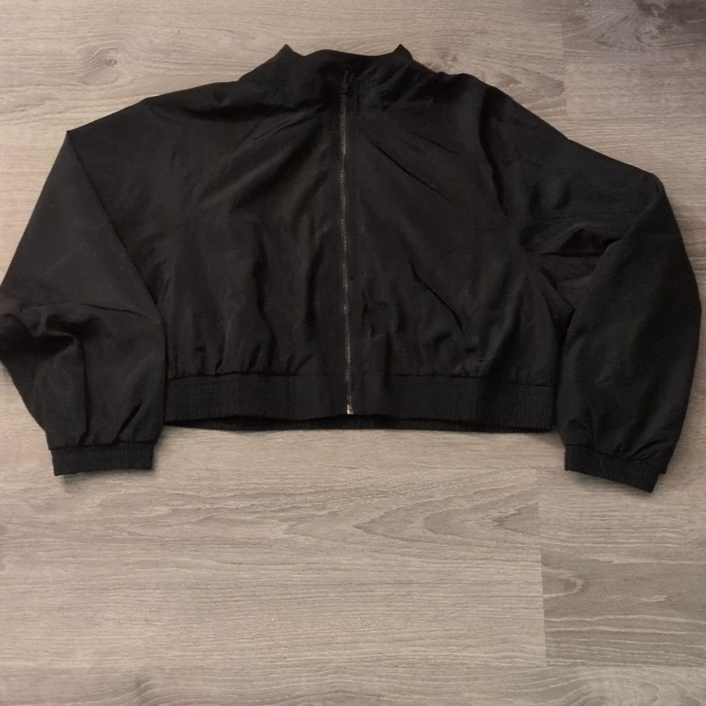 Good American Good American black light weight cropped jacket size 4 Size S / US 4 / IT 40 - 2 Thumbnail