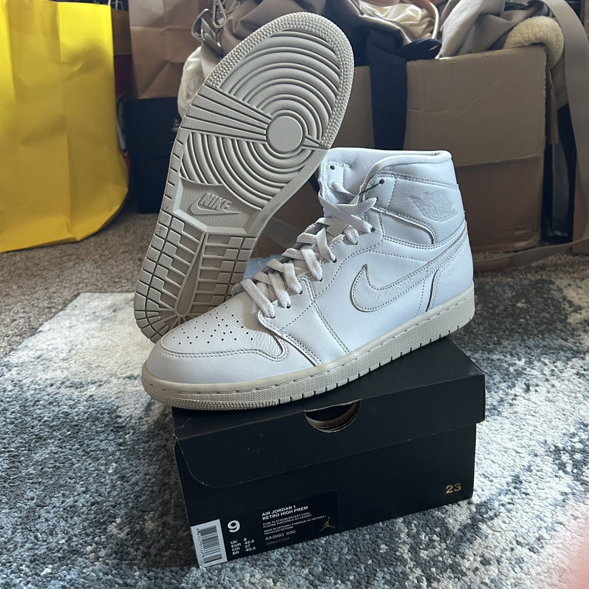 Jordan Brand AA3993-030 2018 AJ1 HiGH PREMiUM PURE PLATiNUM DESERT SAND Size US 9 / EU 42 - 1 Thumbnail