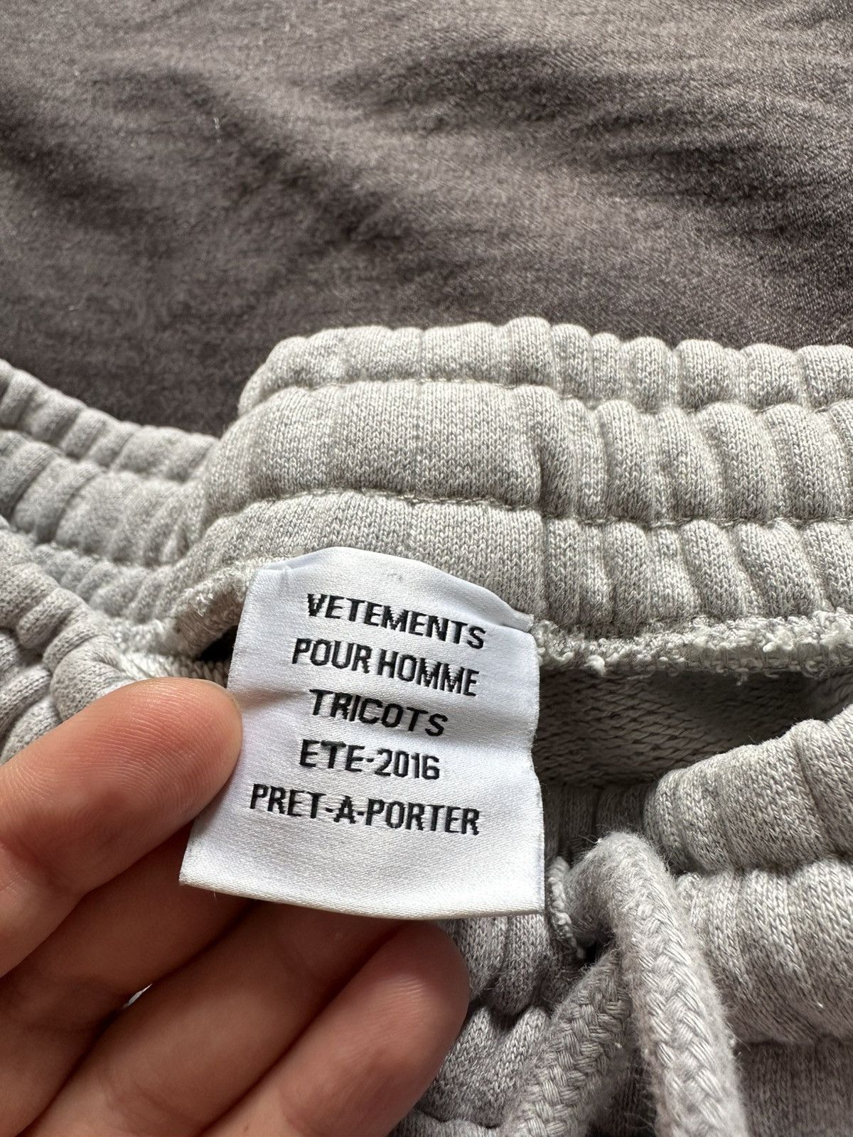 Vetements Vetements X Champion sweatpants “parody logo” Size US 28 / EU 44 - 5 Thumbnail