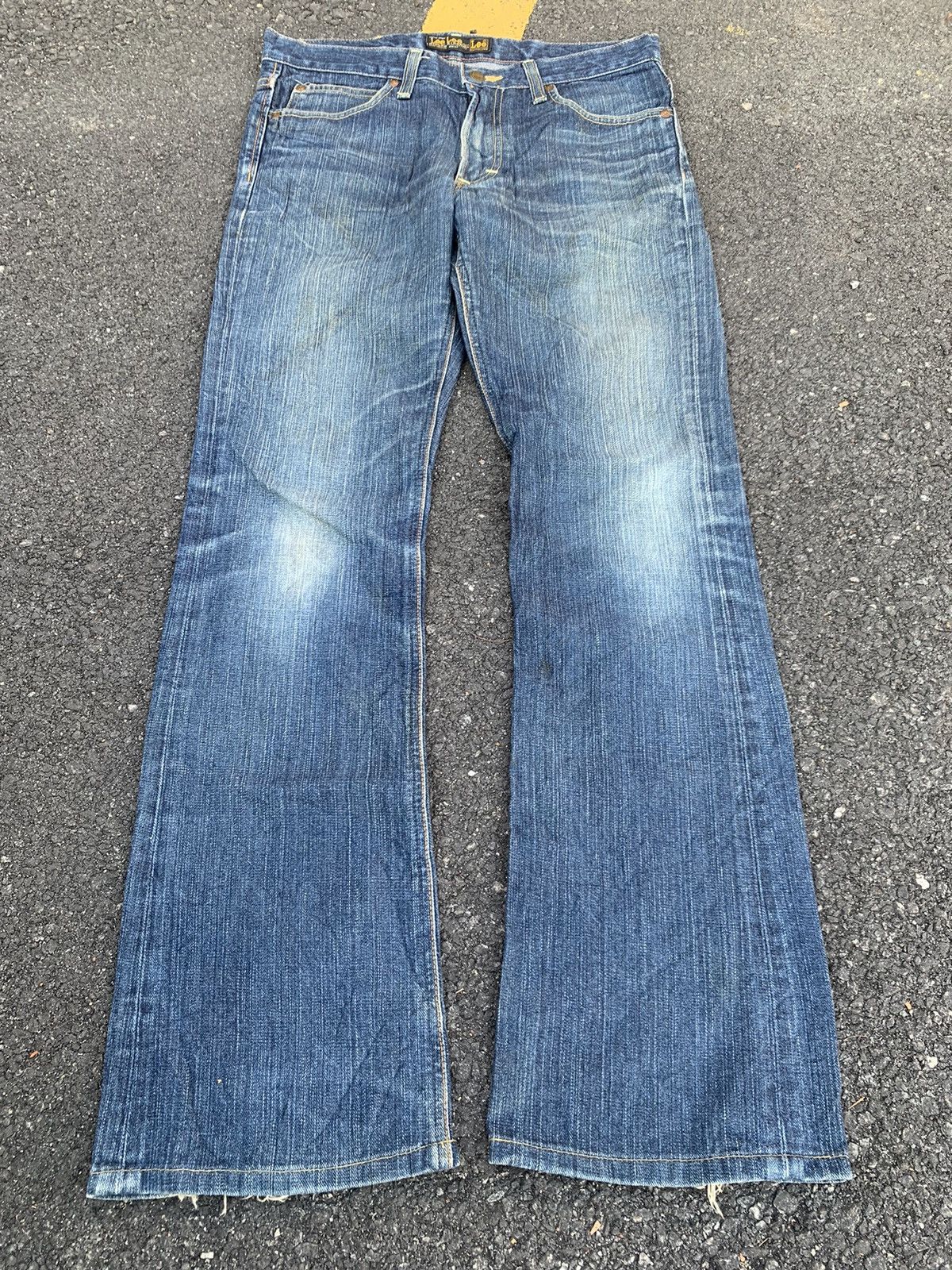 Lee Vintage 𝗙𝗟𝗔𝗥𝗘 Lee Riders & faded blue. Size US 32 / EU 48 - 1 Thumbnail