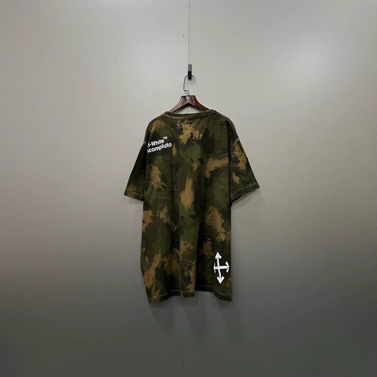 Off-White OFF White OW Camo Brush Graffiti Short Sleeve K28 Size US L / EU 52-54 / 3 - 2 Thumbnail