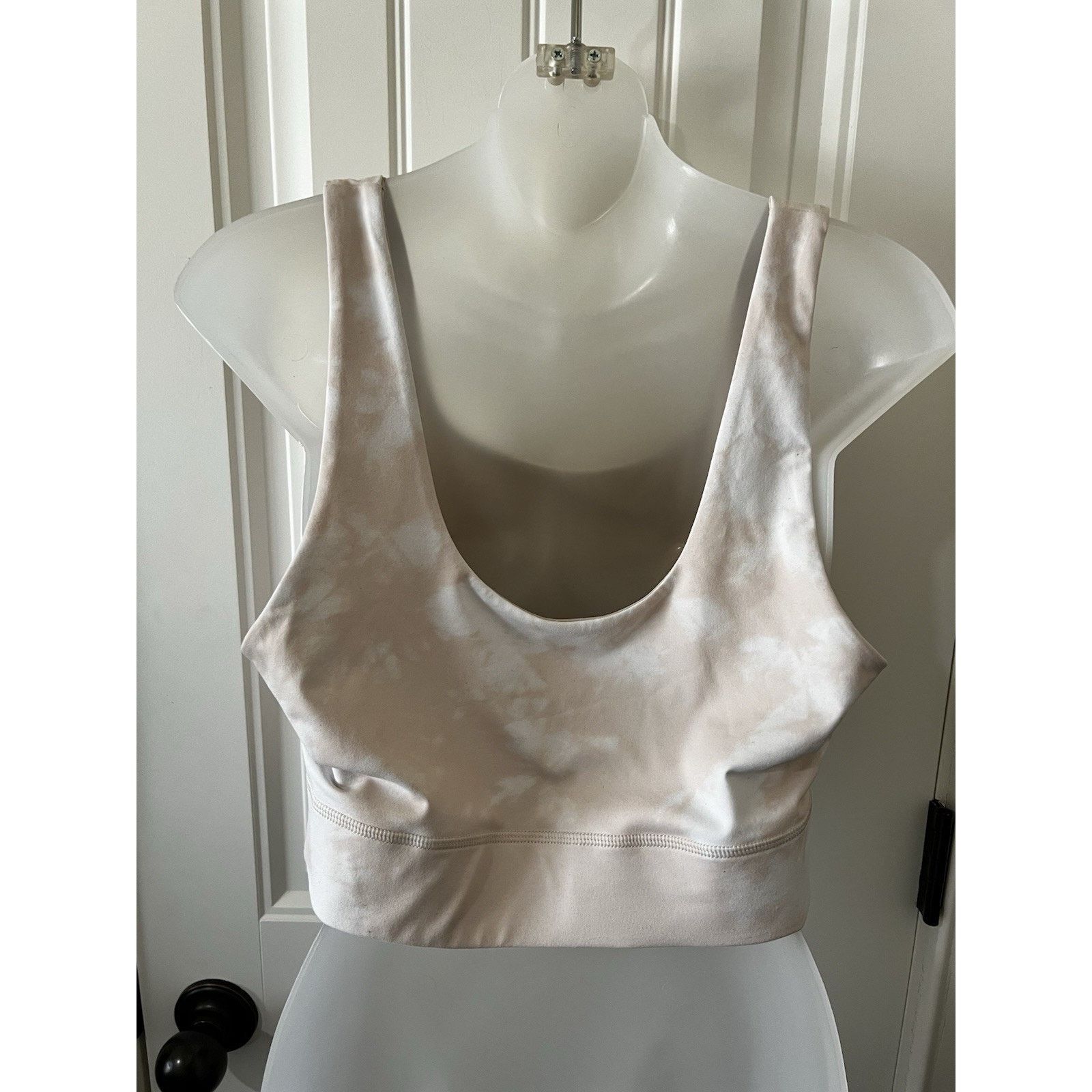 Fabletics Harlyn Midi Medium Impact Sports Bra Honey Magma Square Neck Size XL / US 12-14 / IT 48-50 - 8 Thumbnail
