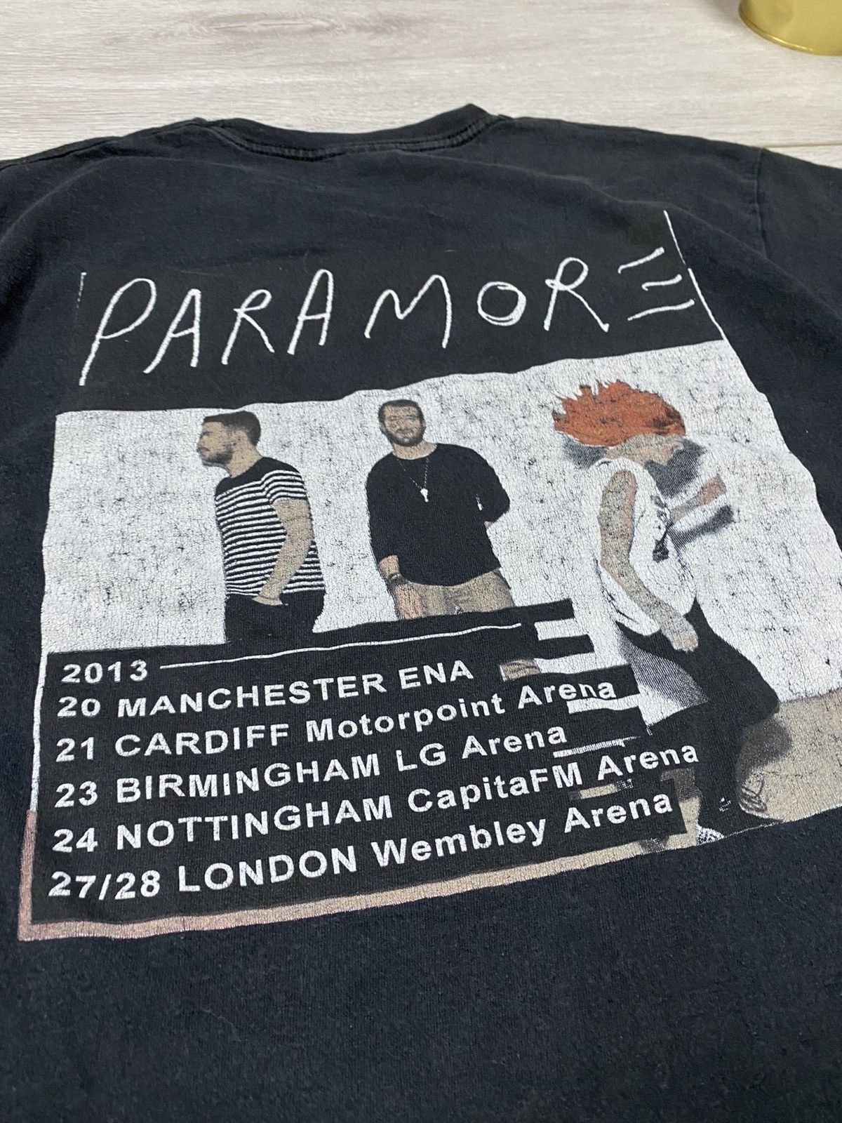 Band Tees Vintage Band tee PARAMORE faded Y2K size M Size US M / EU 48-50 / 2 - 5 Thumbnail