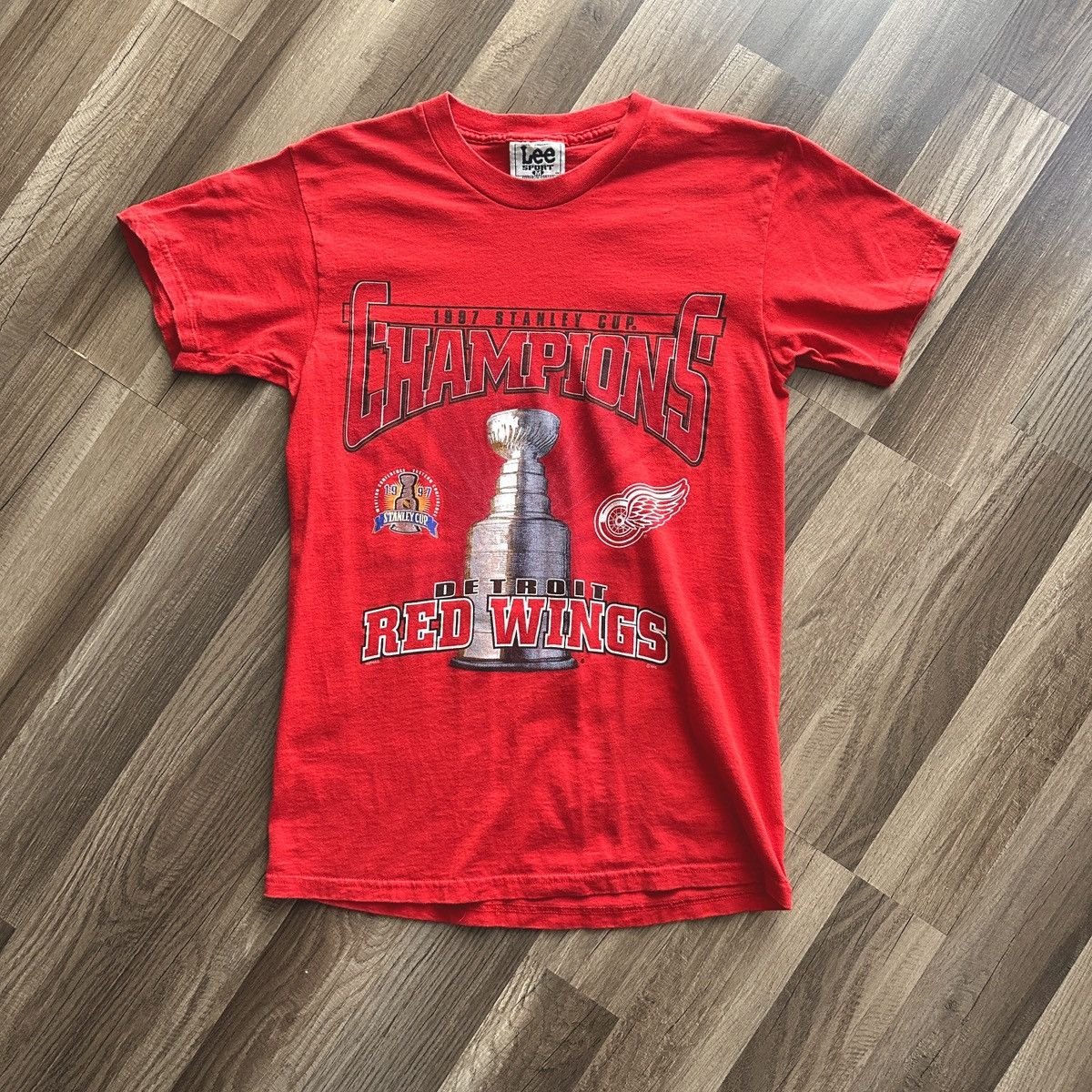 Lee × Vintage Vintage 1997 Red Wings NHL Tshirt Size US M / EU 48-50 / 2 - 1 Thumbnail