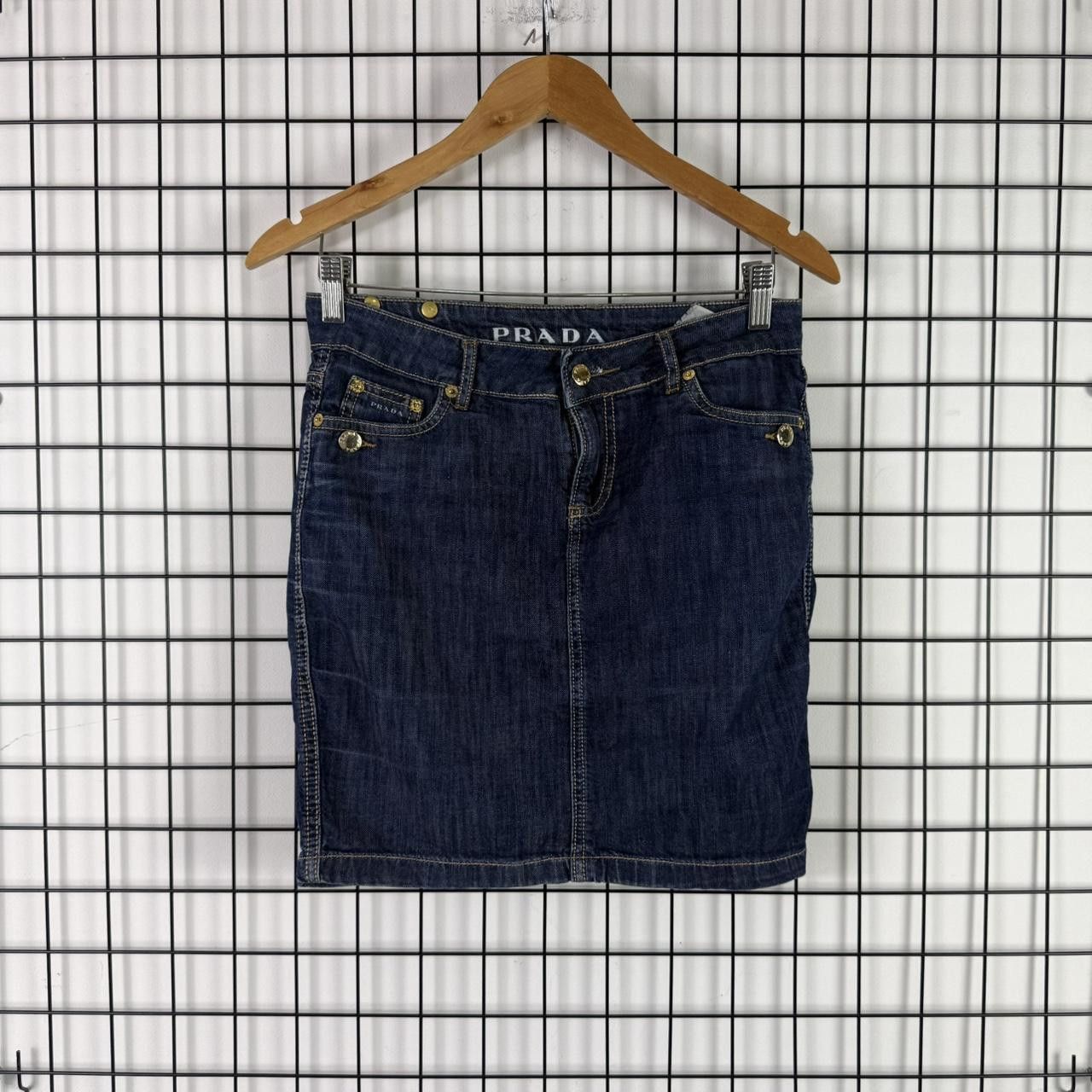 Prada Prada Jeans Denim Skirt Size 32" / US 10 / IT 46 - 1 Thumbnail