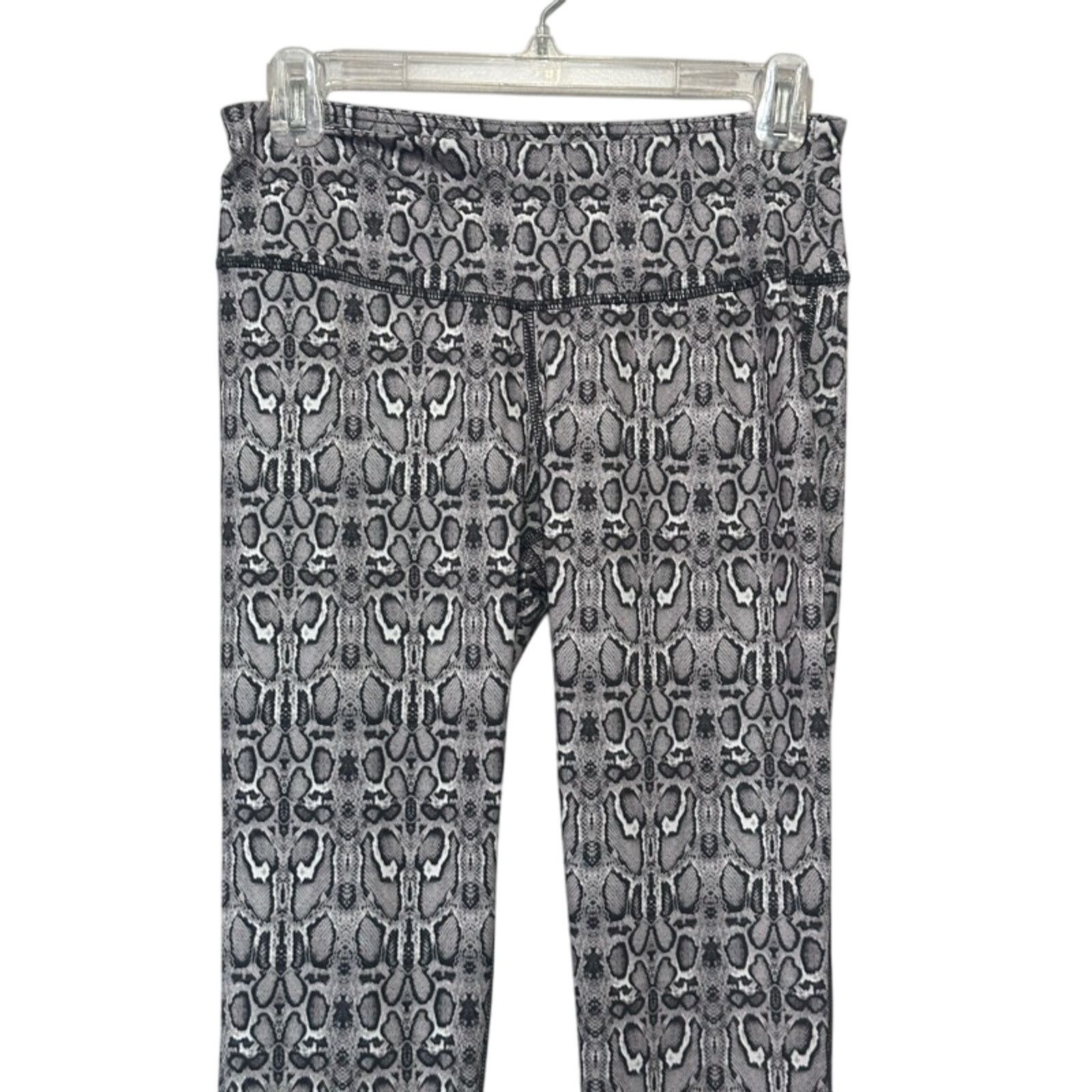 Other 90 Degree by Reflex Capri Leggings Stretchable Snake Gray S Size 29" - 2 Thumbnail