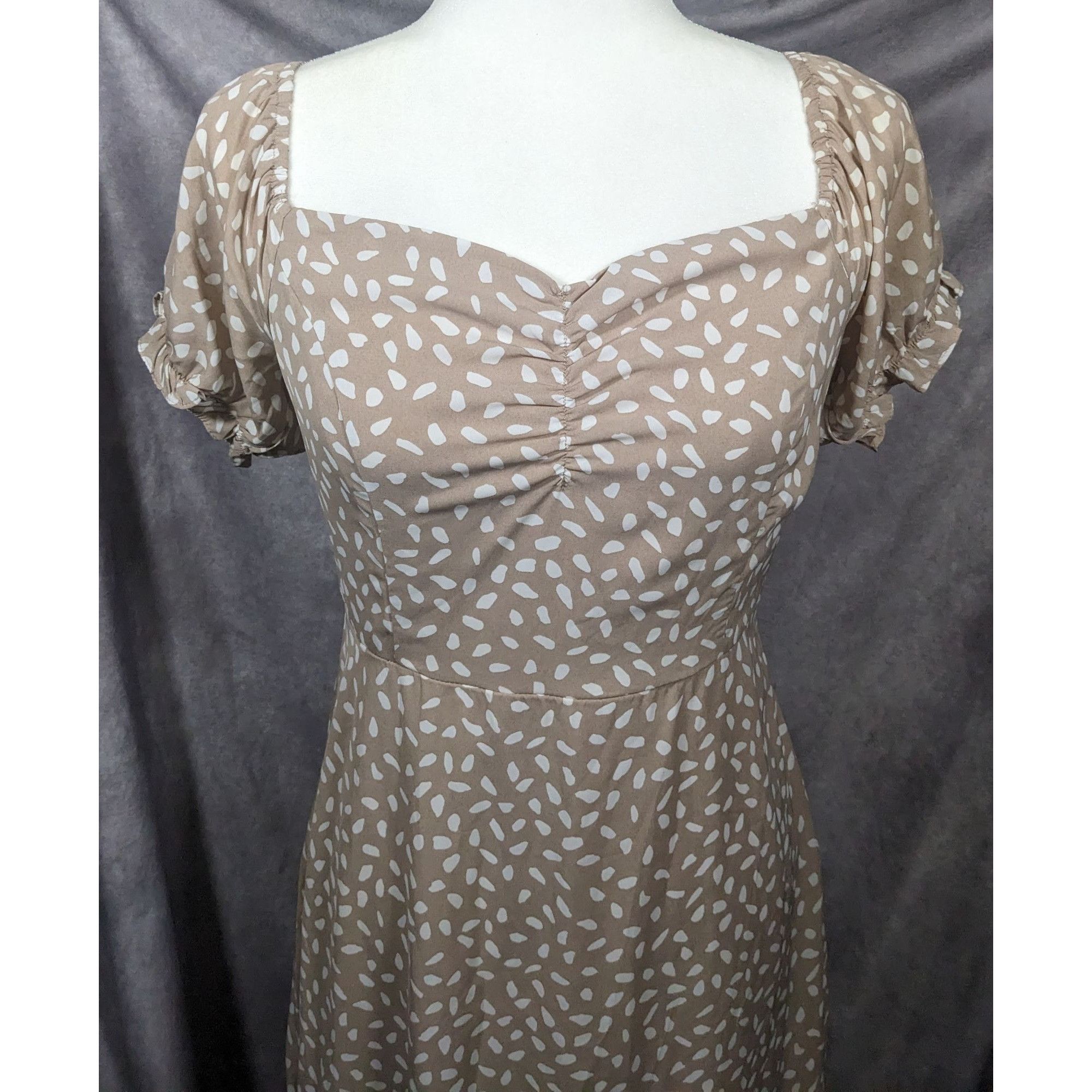 Other She + Sky Beige With White Pips Puffy Sleeve Dress Size M / US 6-8 / IT 42-44 - 7 Thumbnail