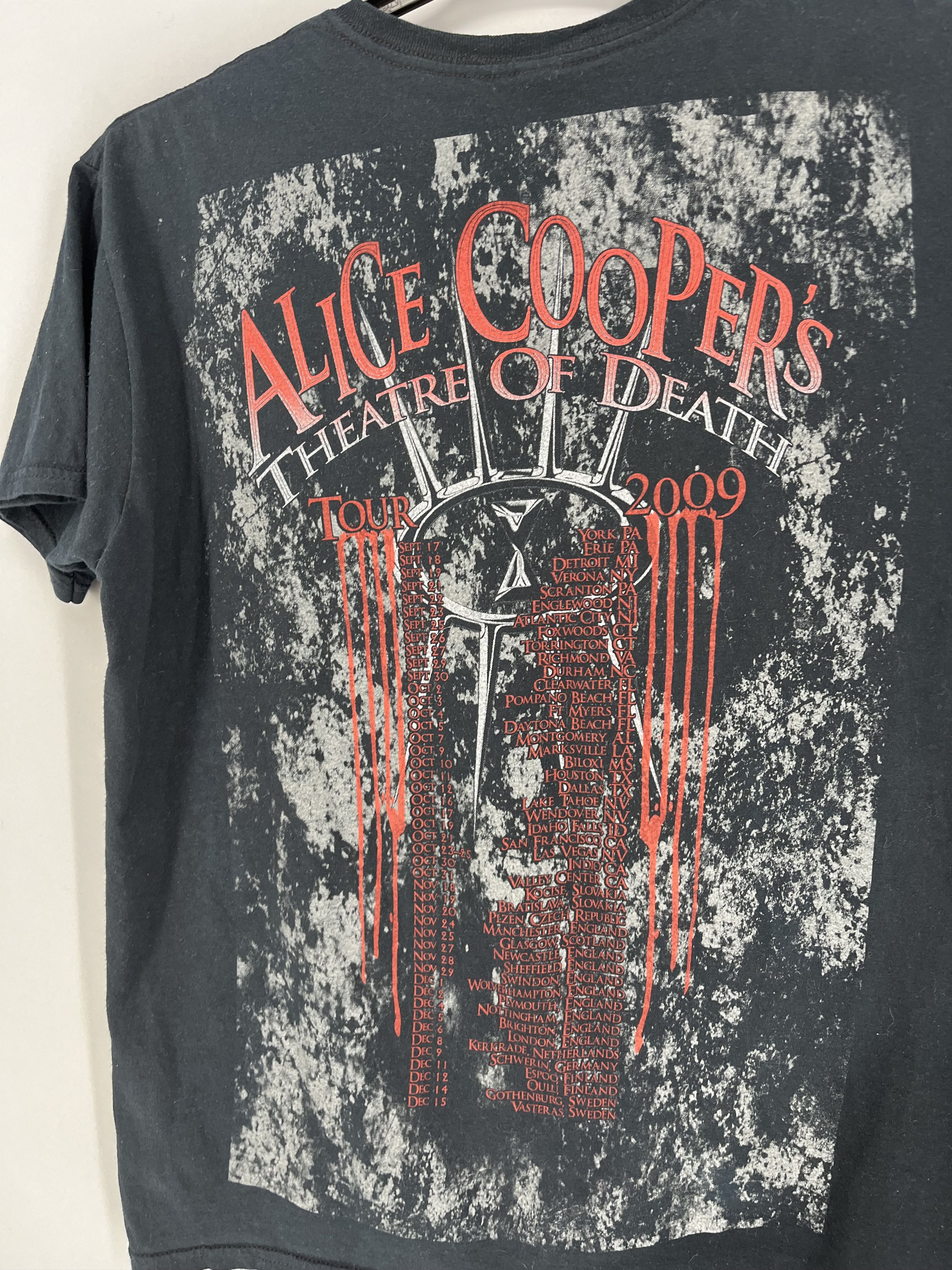 Band Tees Vintage Y2K Alice Cooper Band Skulls Dead Face Horror Tee Size US L / EU 52-54 / 3 - 10 Thumbnail