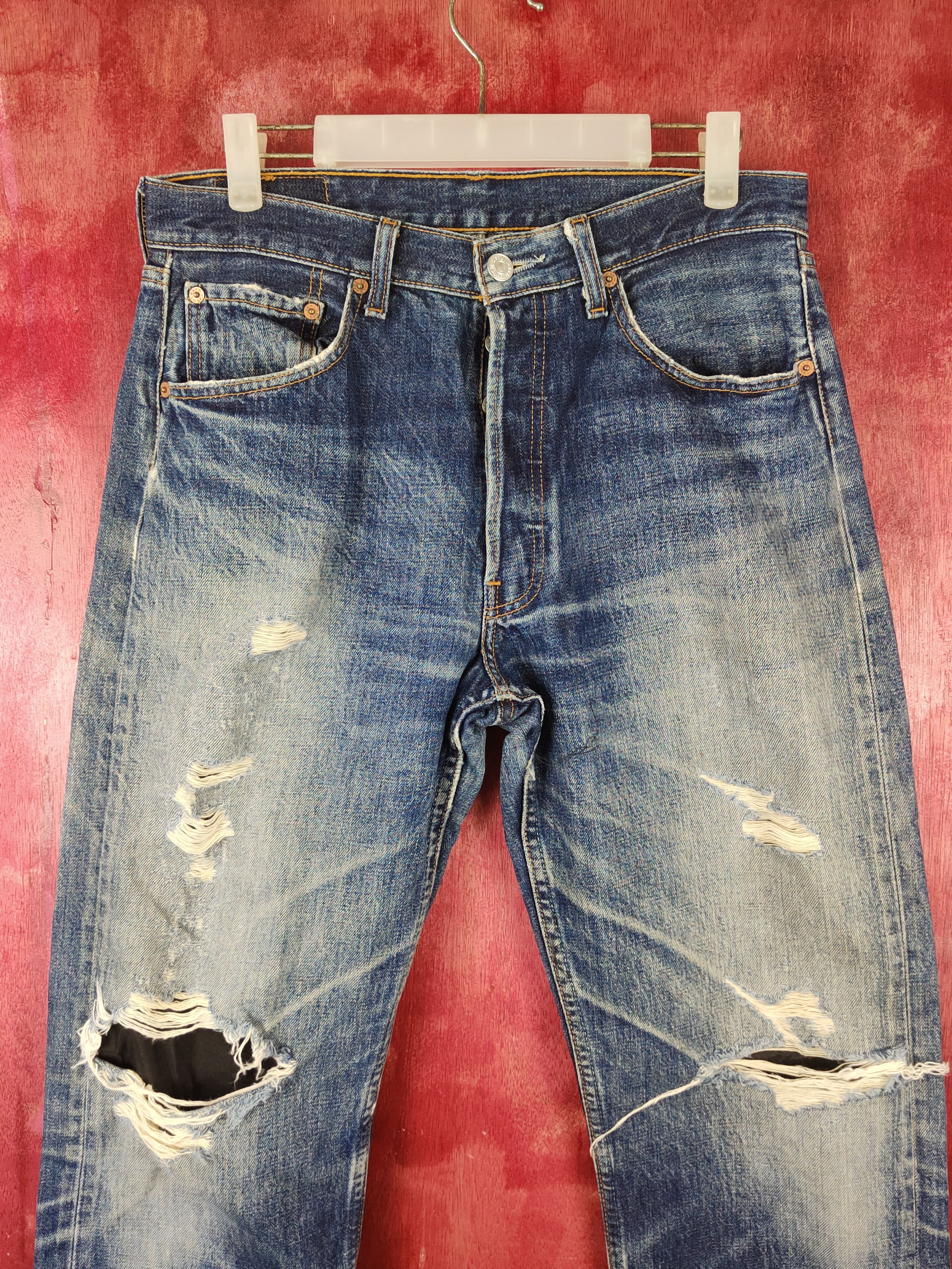 Levi's 501 Levi's vtg ripped Distressed Denim jeans Pants #S1371 Size US 32 / EU 48 - 2 Thumbnail