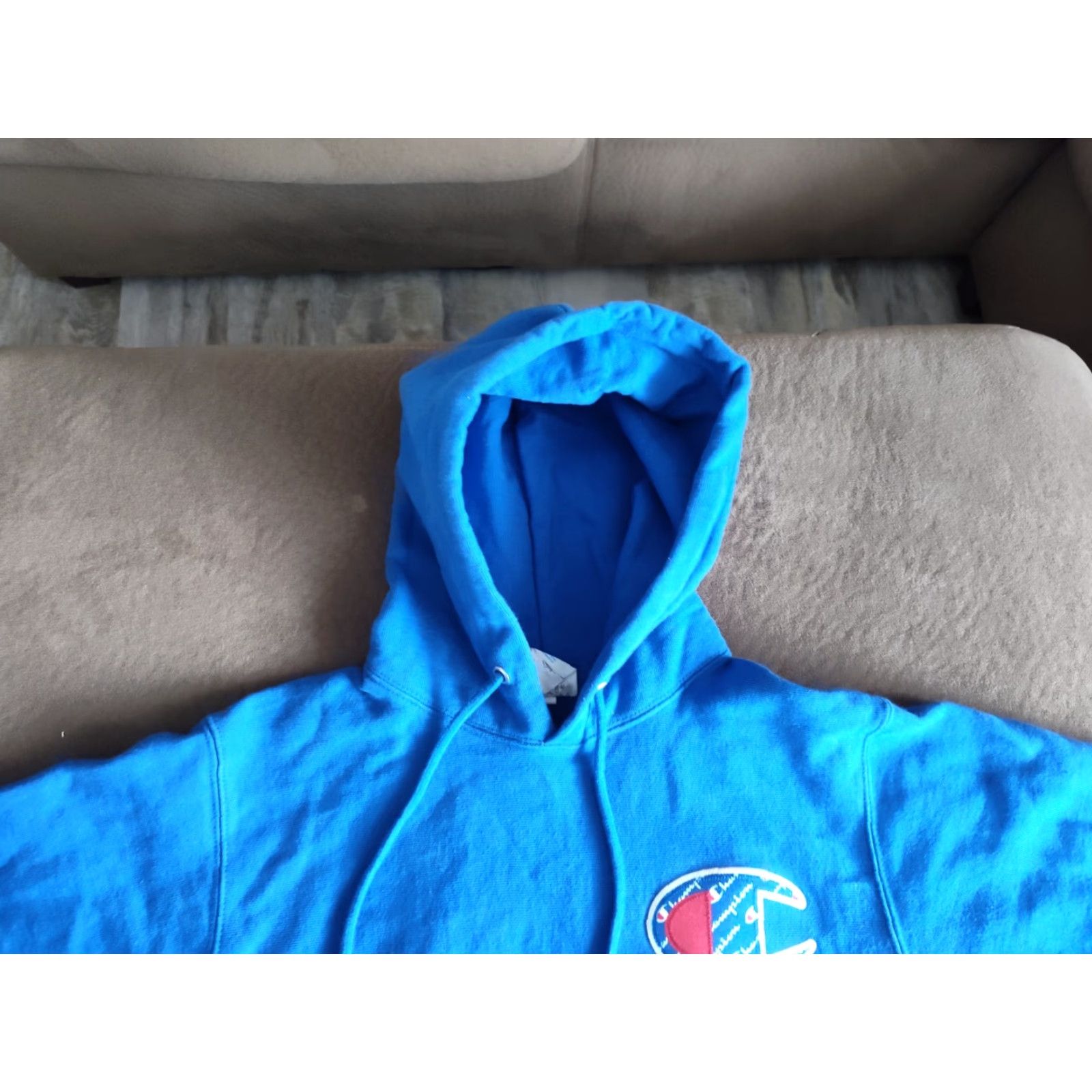 Champion VINTAGE Champion Hoodie Mens S Blue Reverse Weave Pullover Big Logo 90s Athleisure Size US S / EU 44-46 / 1 - 7 Thumbnail