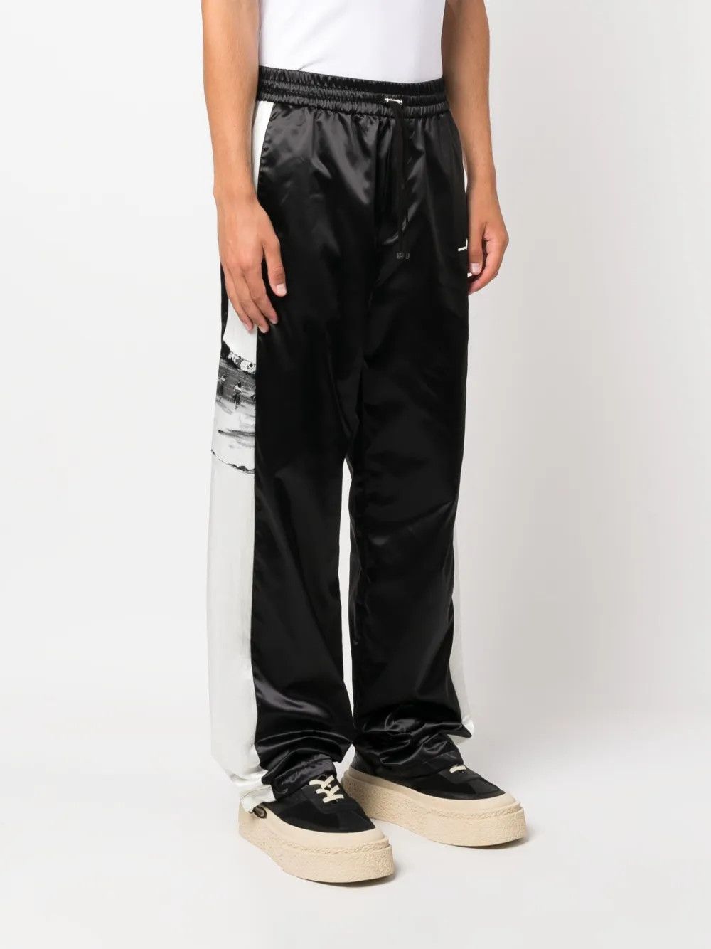 Amiri o1y0525 Logo Jogger & Sweatpant in Black Size US 32 / EU 48 - 3 Thumbnail