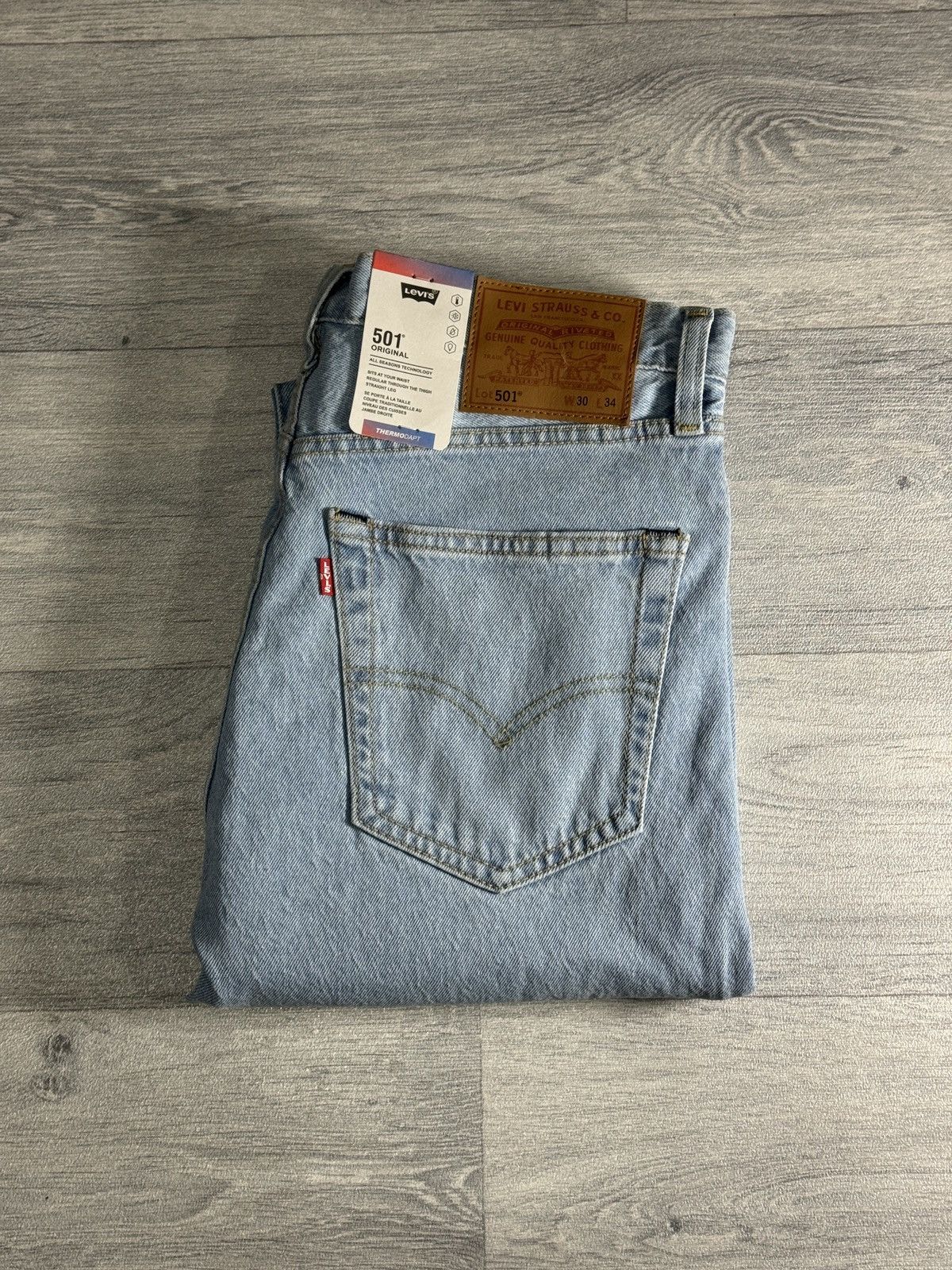 Levi's Levi’s 501 Thermodapt Jeans in light blue – W30 L34 Size US 30 / EU 46 - 1 Thumbnail