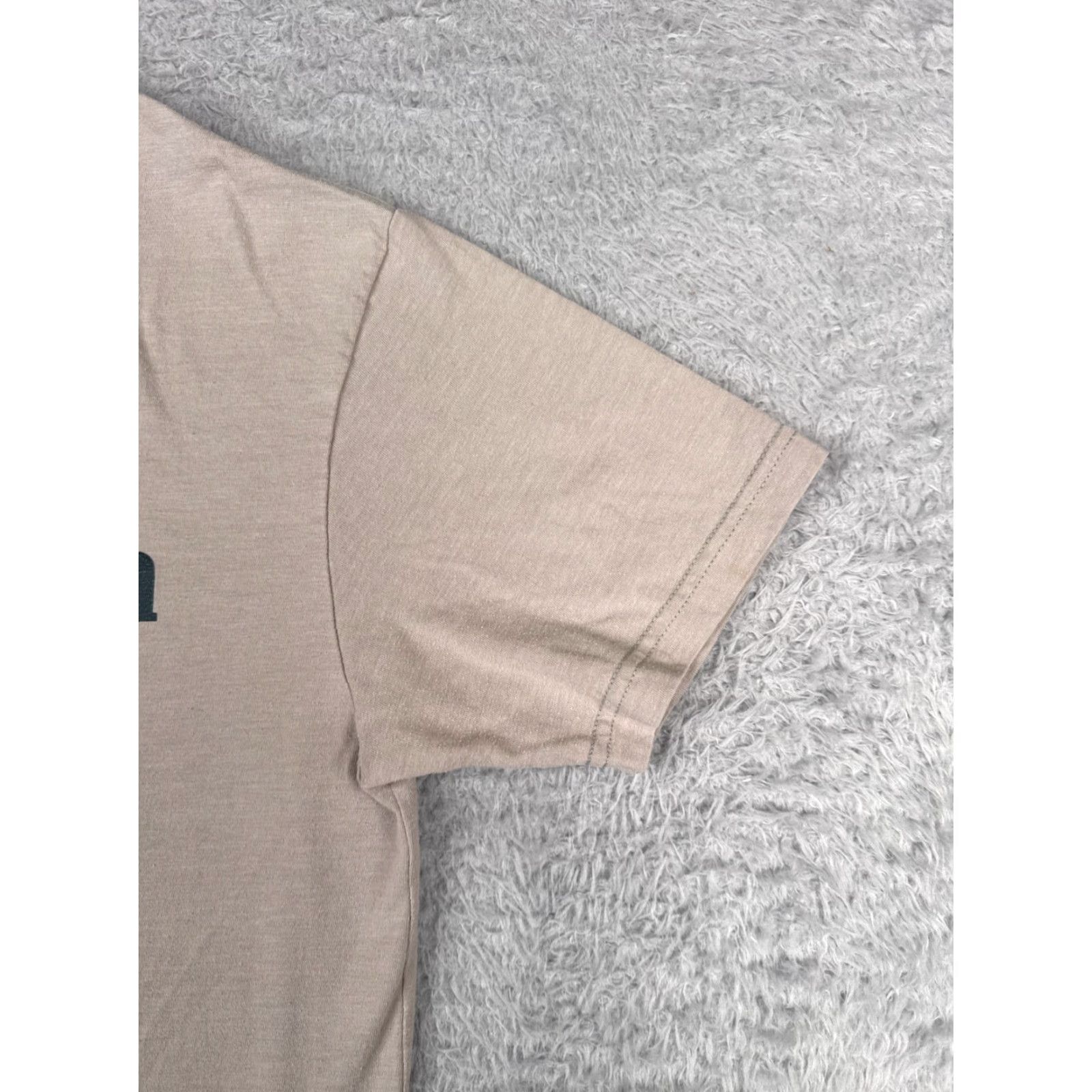 Patagonia Patagonia Shirt Men XS Beige Short Sleeve Crew Neck 100% Cotton T-Shirt Size US XS / EU 42 / 0 - 4 Thumbnail