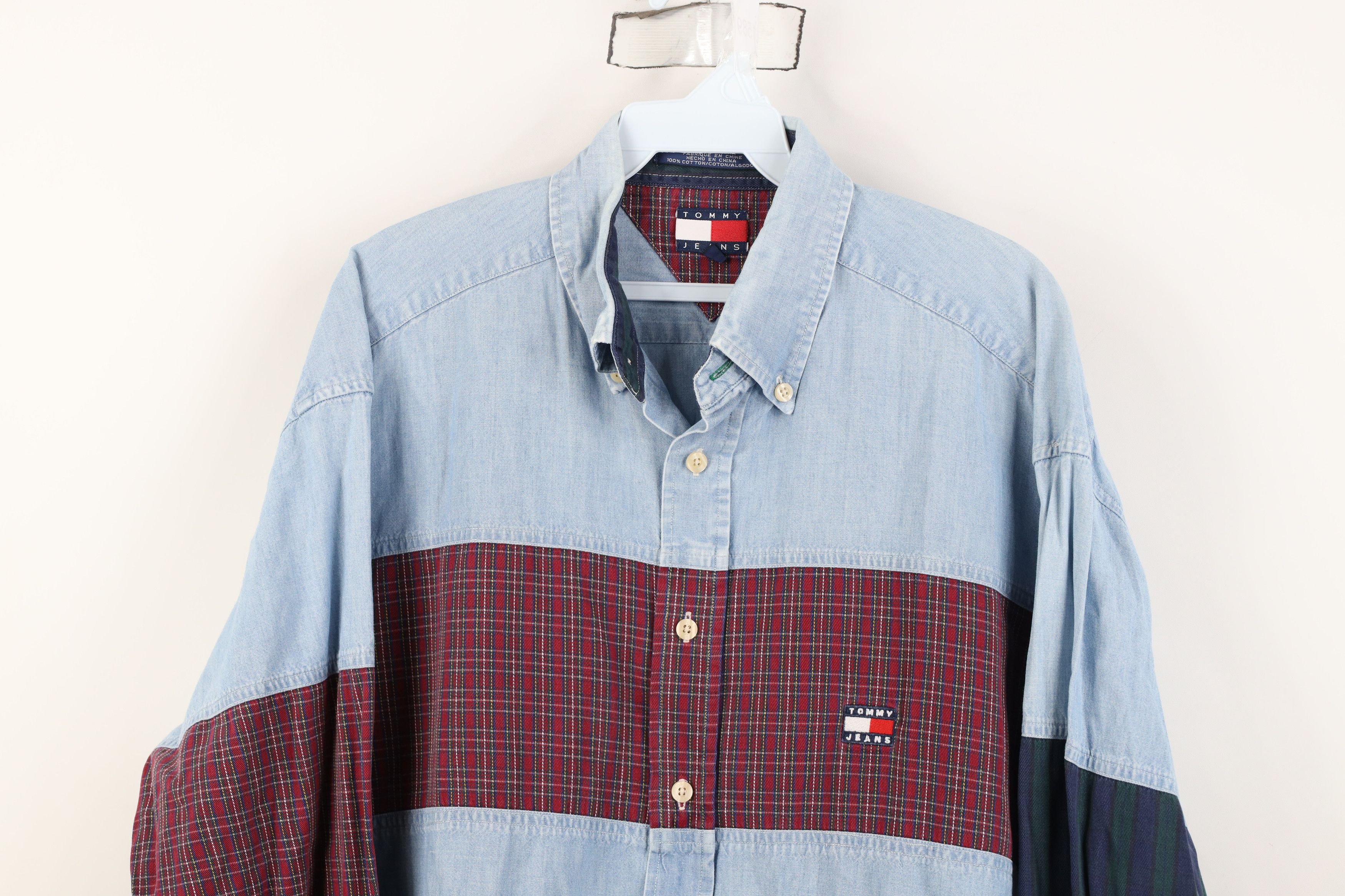 Tommy Hilfiger Vintage 90s Tommy Hilfiger Spell Out Baggy Button Down Shirt Size US M / EU 48-50 / 2 - 2 Thumbnail