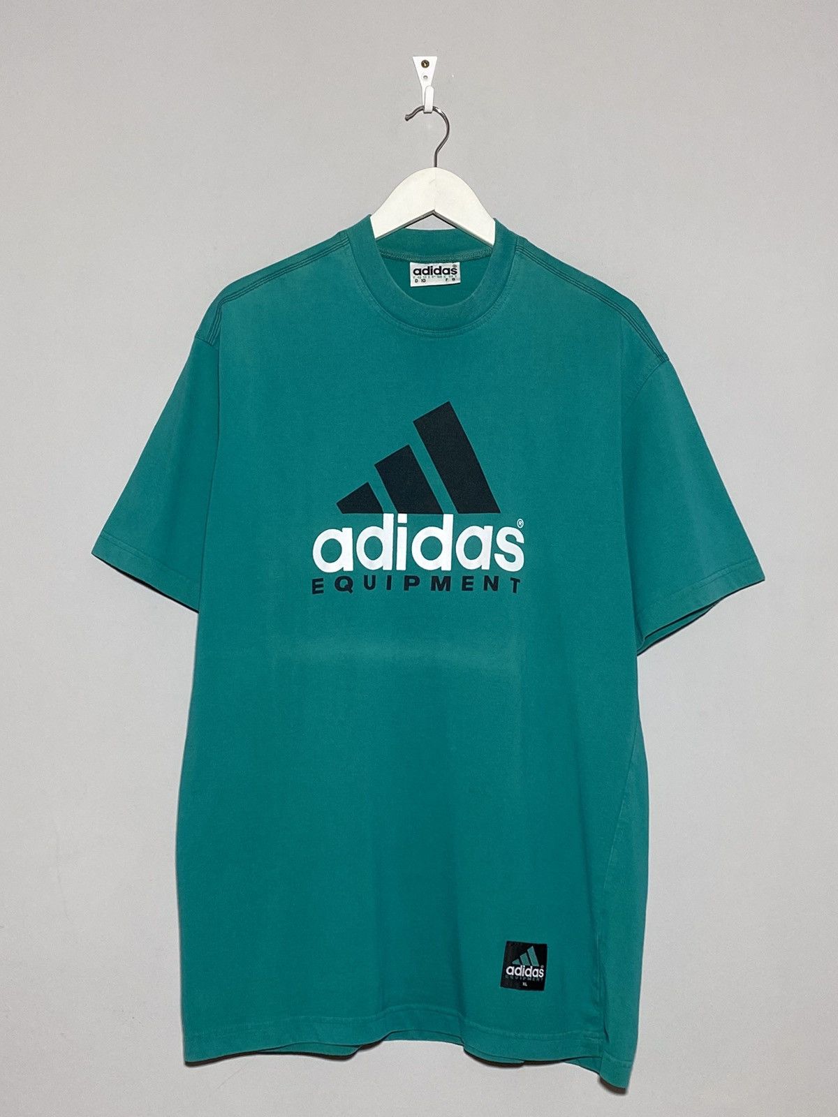 Adidas × Vintage Vintage 90s Adidas Equipment hype streetwear green t-shirt Size US L / EU 52-54 / 3 - 1 Thumbnail