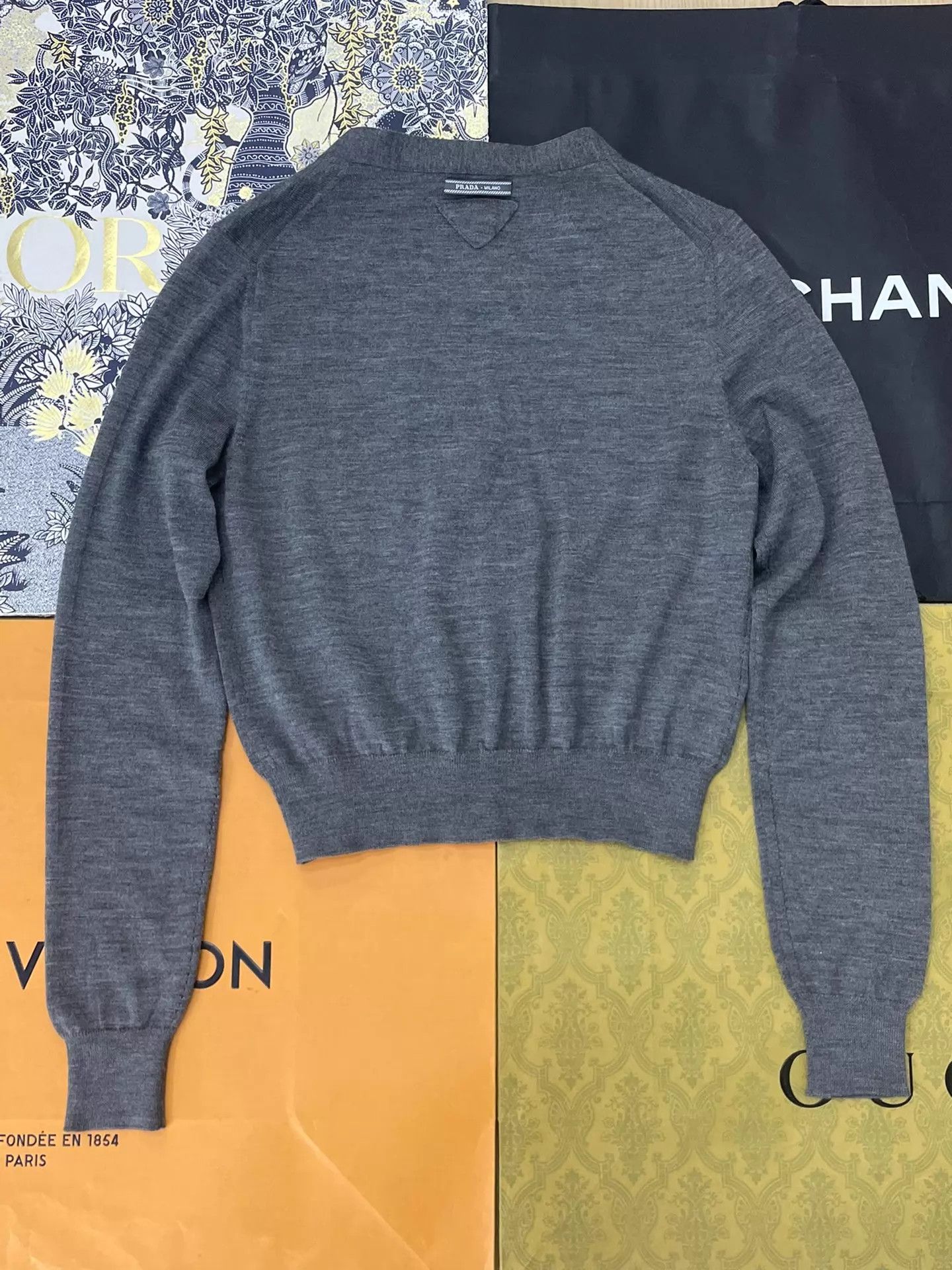 Prada Prada Gray Wool Knit Cardigan Size 38 New With Tags Size XS / US 0-2 / IT 36-38 - 3 Thumbnail
