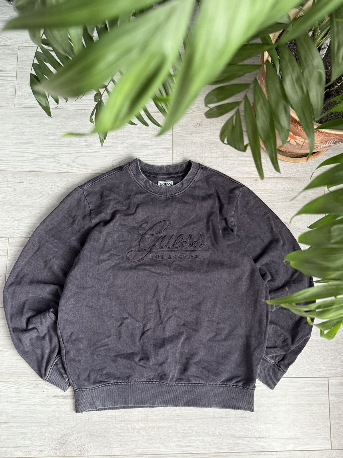 Guess Vintage Oversized faded sweatshirt hype crewneck Size US L / EU 52-54 / 3 - 1 Thumbnail