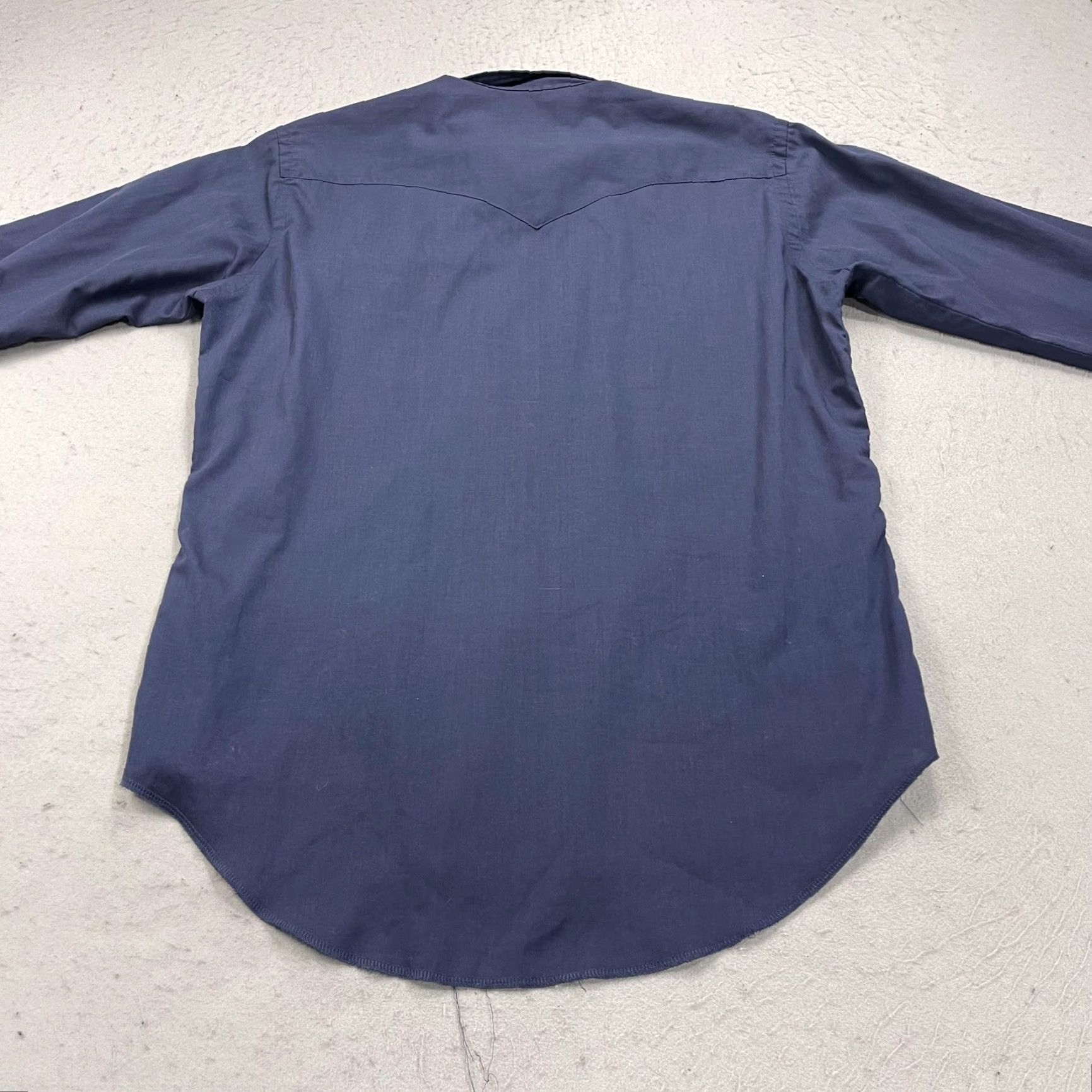 Wrangler VINTAGE Wrangler Shirt Mens XL Blue Long Sleeve Western Snap Long Tails USA Ranch 70s Mens Size US XL / EU 56 / 4 - 5 Thumbnail