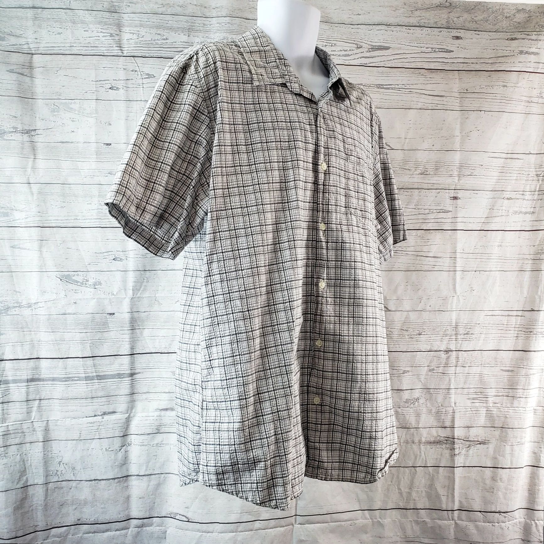 Eddie Bauer Eddie Bauer Mens Button Front Shirt XL Gray Plaid Classic Fit Short Sleeve Size US XL / EU 56 / 4 - 3 Thumbnail