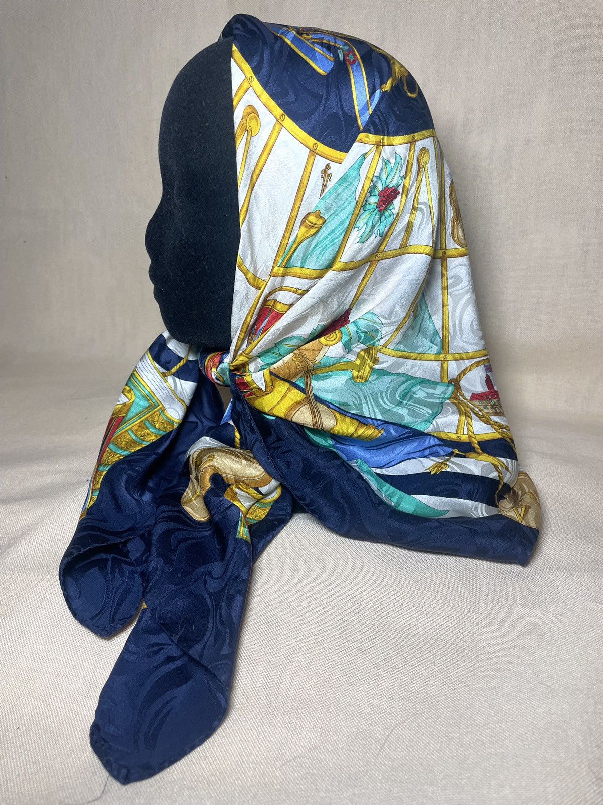 Versace × Vintage Gianni Versace jacquard art music silk scarf Size ONE SIZE - 8 Thumbnail
