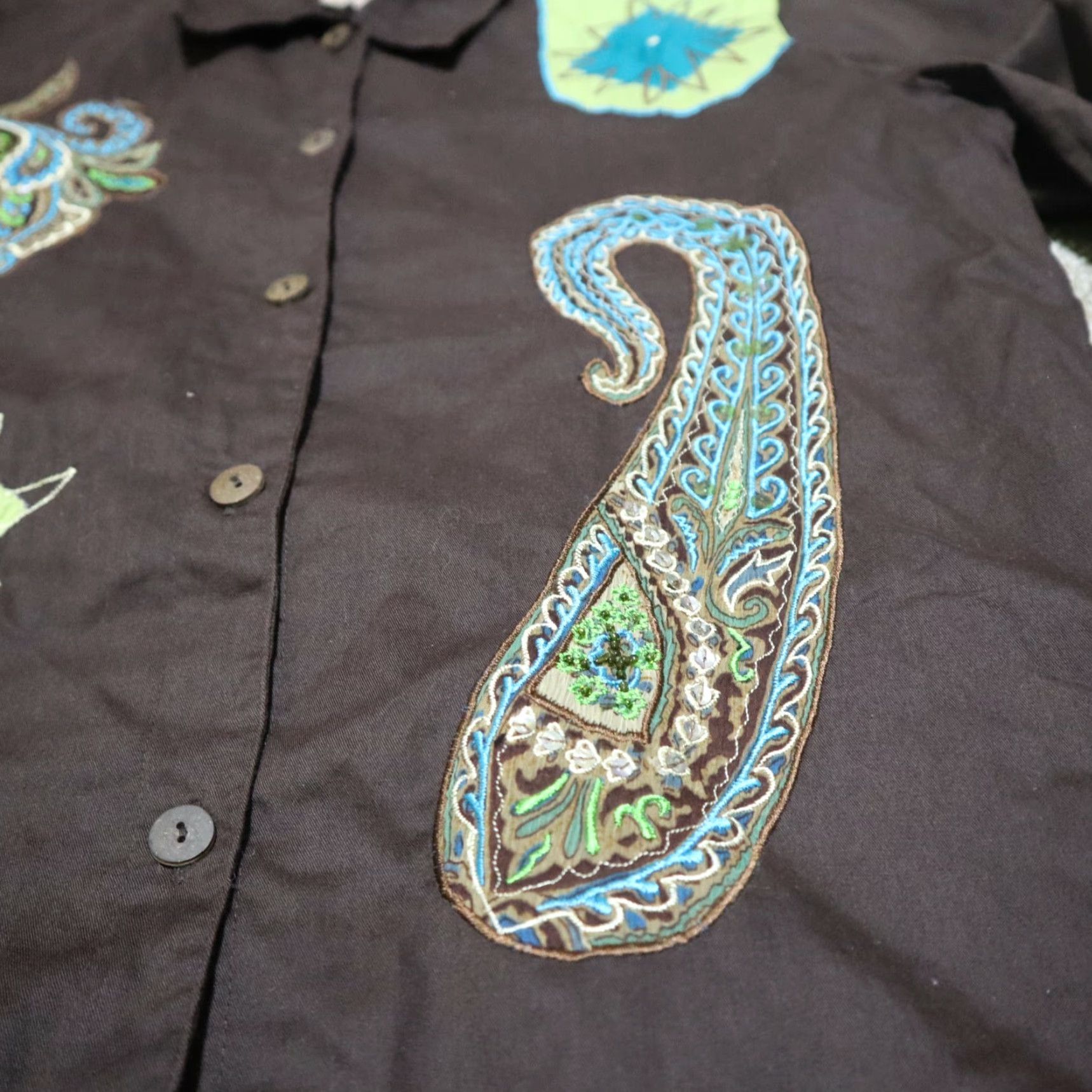Vintage Choices Women's Brown Embroidered Sequins Button-Down Shirt M Brown Embroidered Shirt Women Long Sleeve Button-Up Browning Size M / US 6-8 / IT 42-44 - 2 Thumbnail