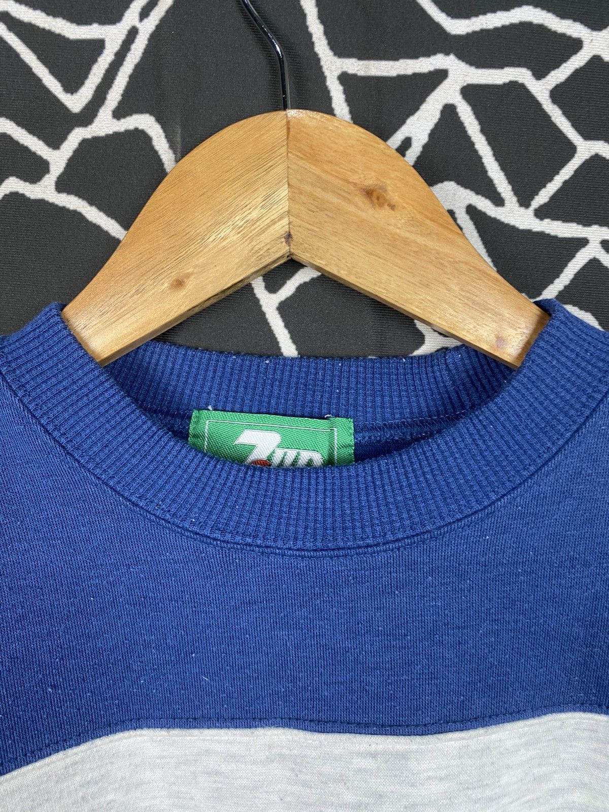 Vintage Vintage 7up Stripe Sweatshirt Size US S / EU 44-46 / 1 - 5 Thumbnail