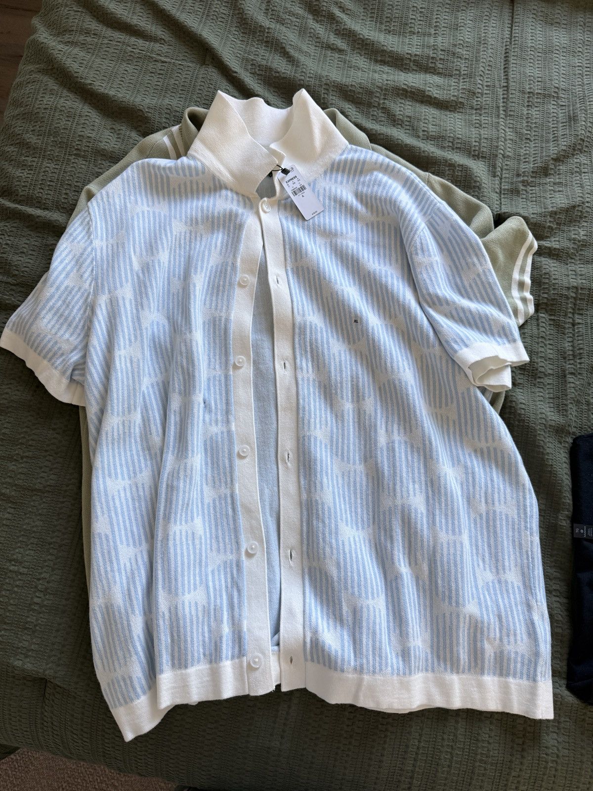 Express Brand new express button up cotton short sleeve shirt Size US XL / EU 56 / 4 - 1 Thumbnail