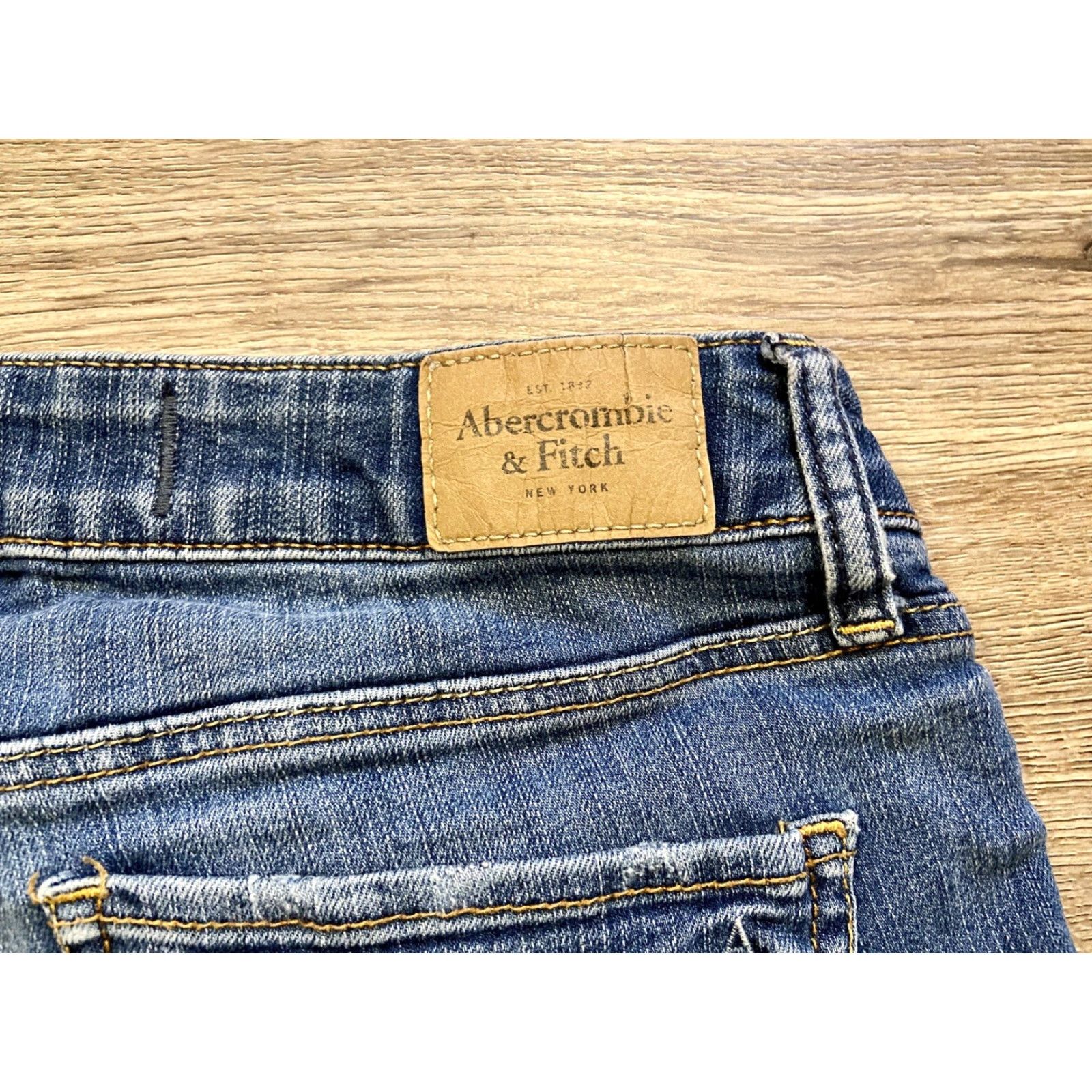 Abercrombie & Fitch Abercrombie & Fitch Women's Jean Cutoff Shorts 26 Blue Denim Casual 2000s Size 26" / US 2 / IT 38 - 5 Thumbnail