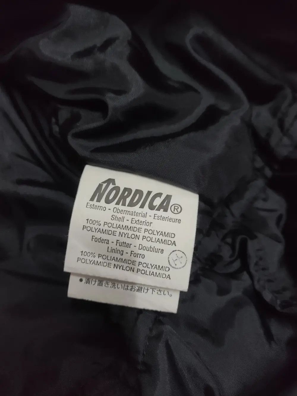 Vintage Vintage Nordica branded ski jacket Size US L / EU 52-54 / 3 - 7 Thumbnail