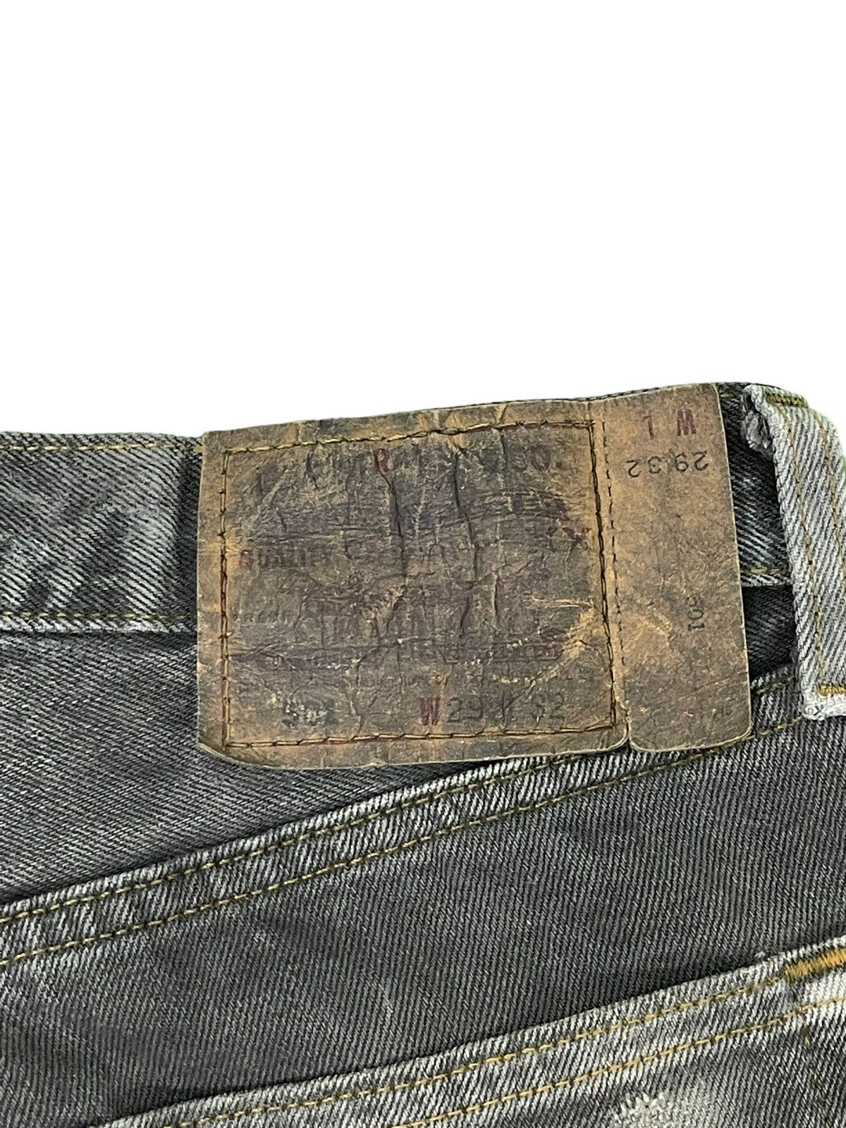 Levi's Vintage Clothing 2000 Levi’s 501 Made in USA Distress Straight 6🟦5 Size US 29 - 18 Thumbnail