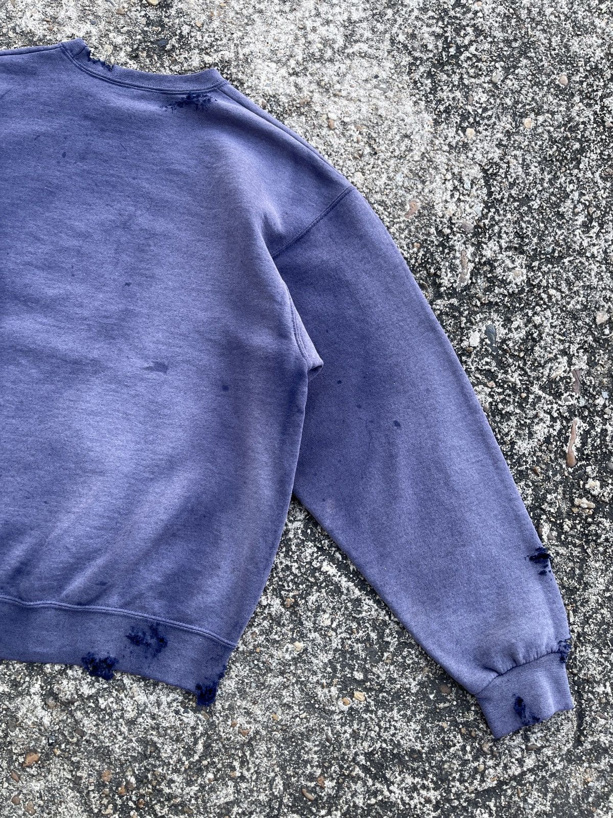 Vintage 90s Crazy Distressed Faded Blue Crewneck Size US L / EU 52-54 / 3 - 13 Thumbnail