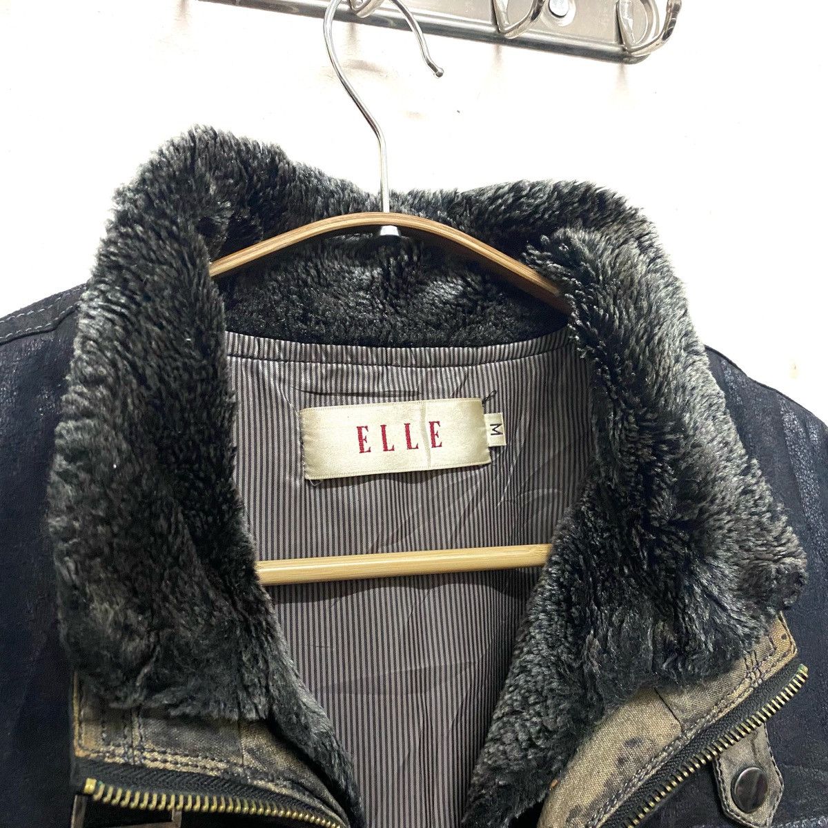 Vintage Vintage ELLE Wax Leather Jacket Furry Size US M / EU 48-50 / 2 - 5 Thumbnail