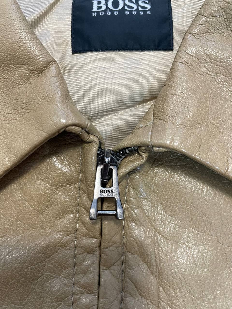 Hugo Boss Vintage Hugo Boss BOSS CLAURO Men's Calfskin Leather Jacket Size US L / EU 52-54 / 3 - 17 Thumbnail