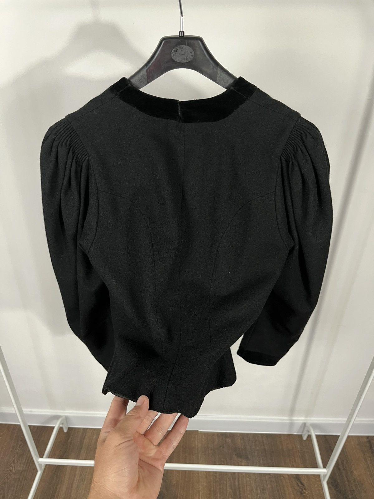 Vintage Vintage Black Cropped Wool Jacket with Velvet Trim Size XS / US 0-2 / IT 36-38 - 12 Thumbnail