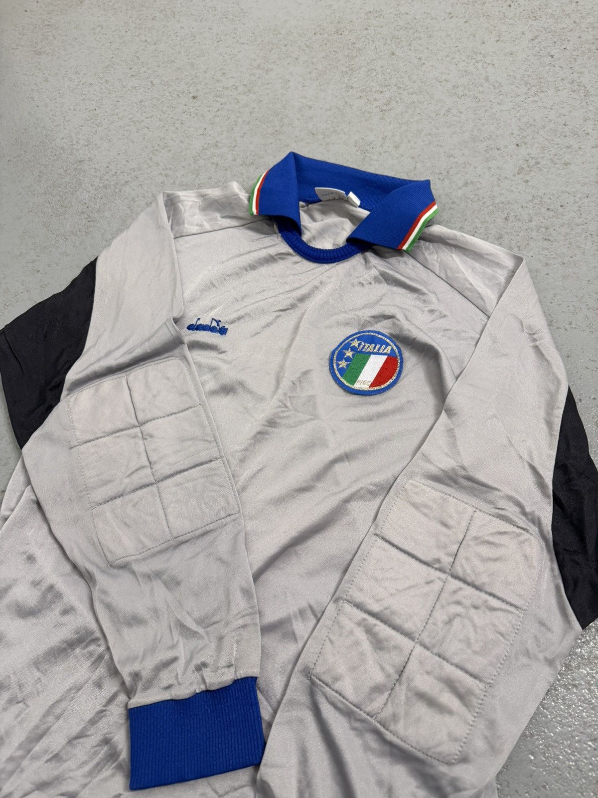 Diadora Vintage 1990 Diadora Italy Goalkeeper Soccer Jersey Size US M / EU 48-50 / 2 - 10 Thumbnail