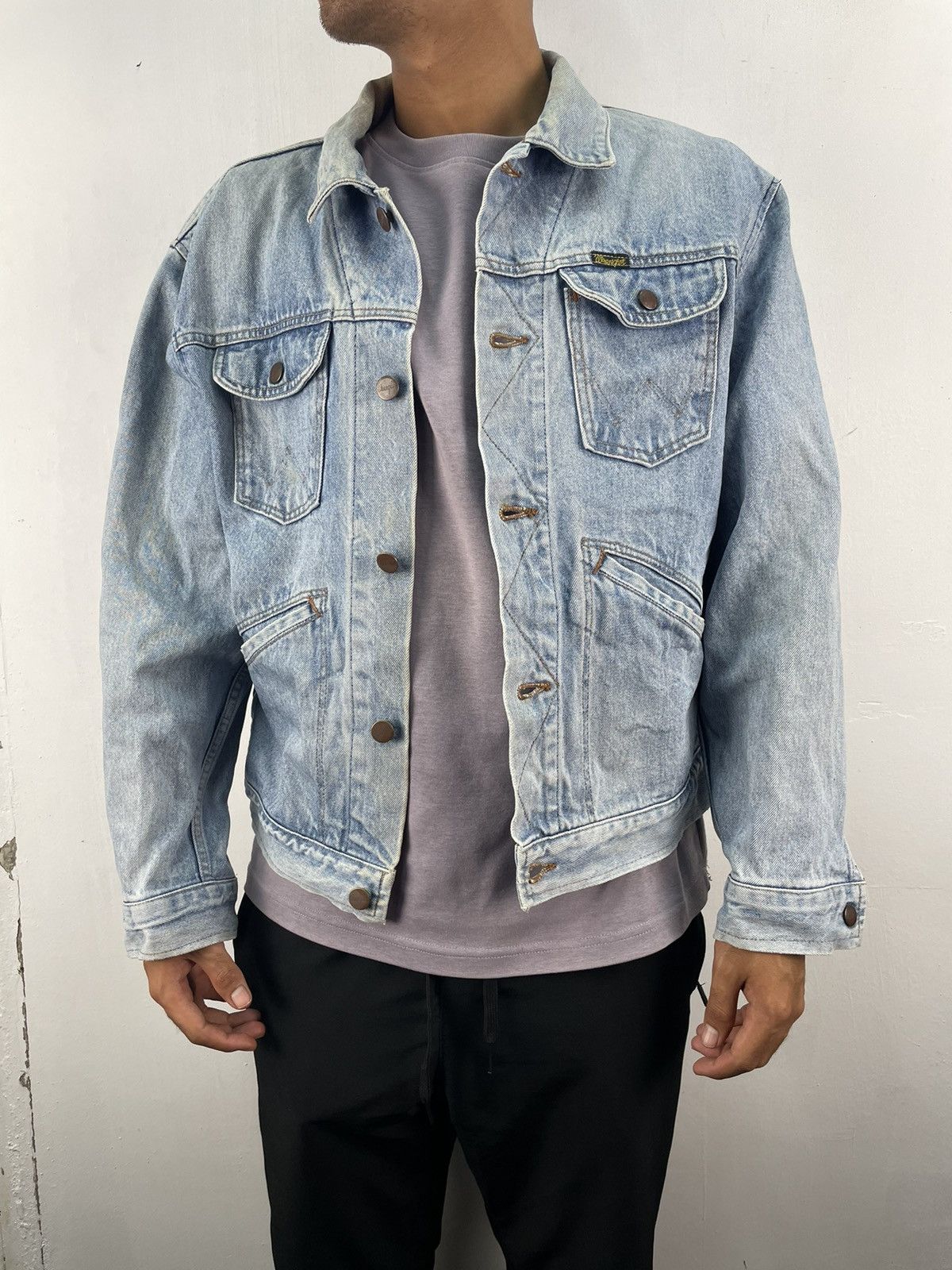 Vintage × Wrangler Vintage 70s 80s Wrangler Denim Trucker Jacket Faded Wash Size US L / EU 52-54 / 3 - 2 Thumbnail