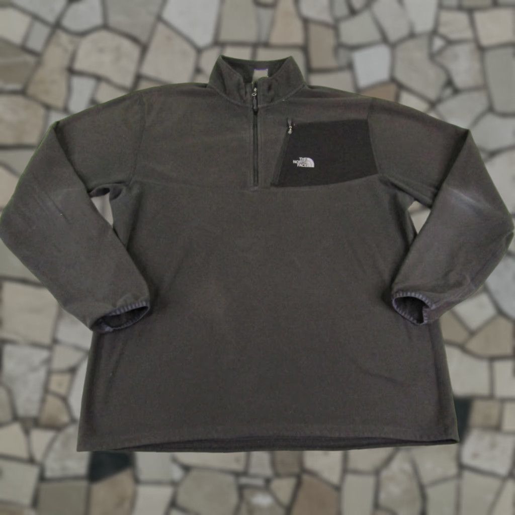 The North Face VINTAGE The North Face Sweater Mens XL Gray Fleece 1/4 Zip Pullover Mock Neck Hiking Outdoor Mens XL Gray Size US XL / EU 56 / 4 - 1 Thumbnail