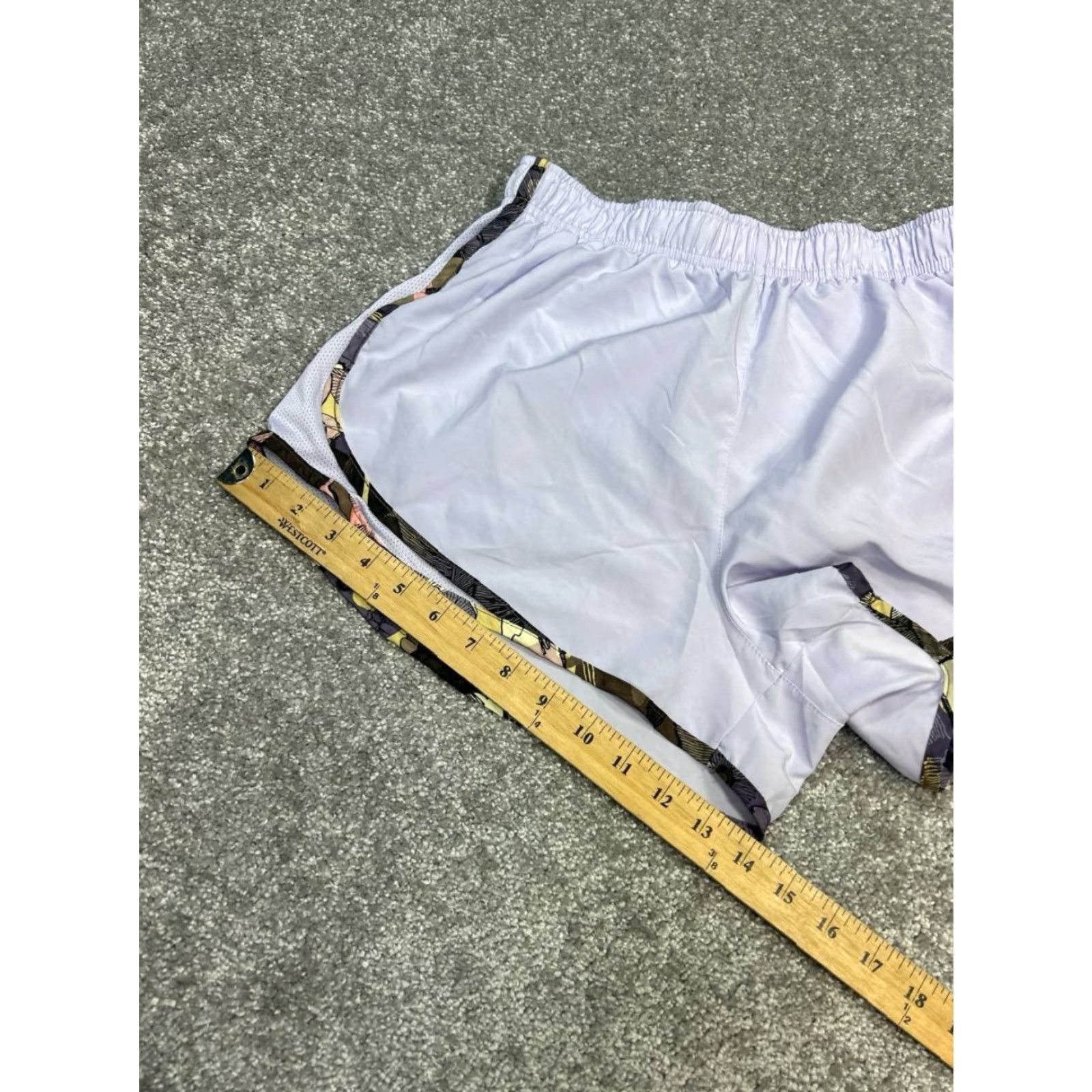 Nike Nike Running Shorts Womens Large Purple Dri Fit Drawstring High Rise L Inseam 2in Athletic Shirt? Size 36" / US 14 / IT 50 - 4 Thumbnail
