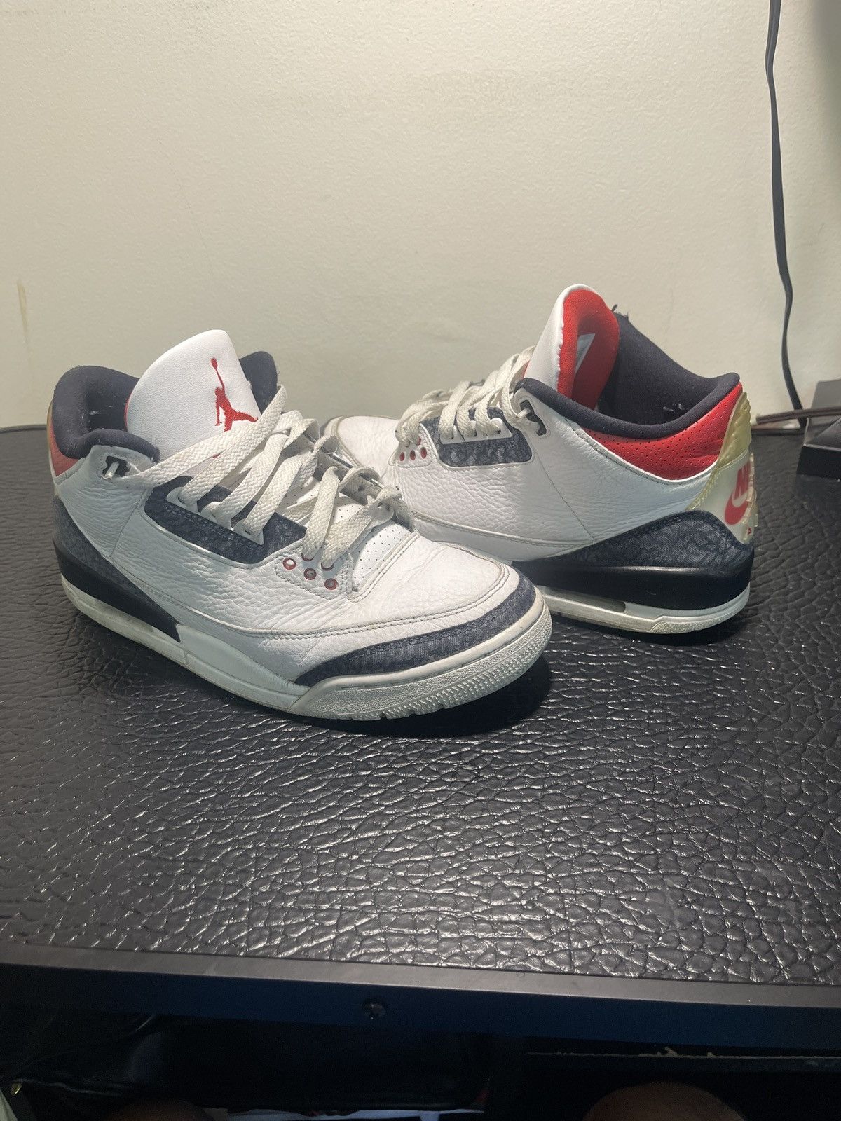 Nike Air Jordan 3 white Cement Size US 8.5 / EU 41-42 - 2 Thumbnail
