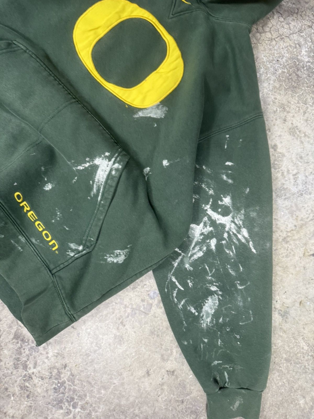 Nike × Vintage Vintage Distressed Nike Oregon Hoodie Size US M / EU 48-50 / 2 - 4 Thumbnail