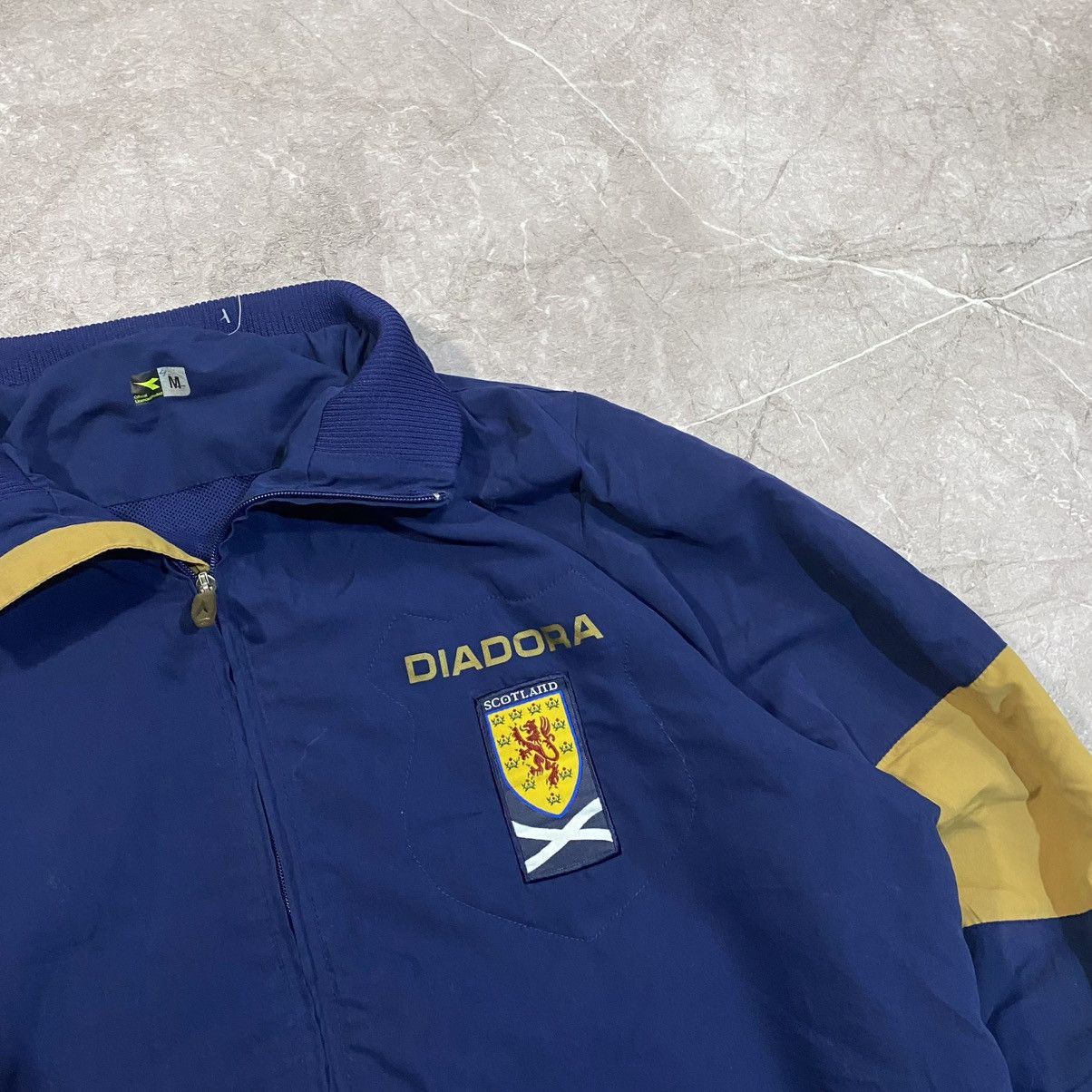 Diadora VINTAGE DIADORA LIGHT JACKET SCOTLAND SOCCER JERSEY Size US M / EU 48-50 / 2 - 2 Thumbnail