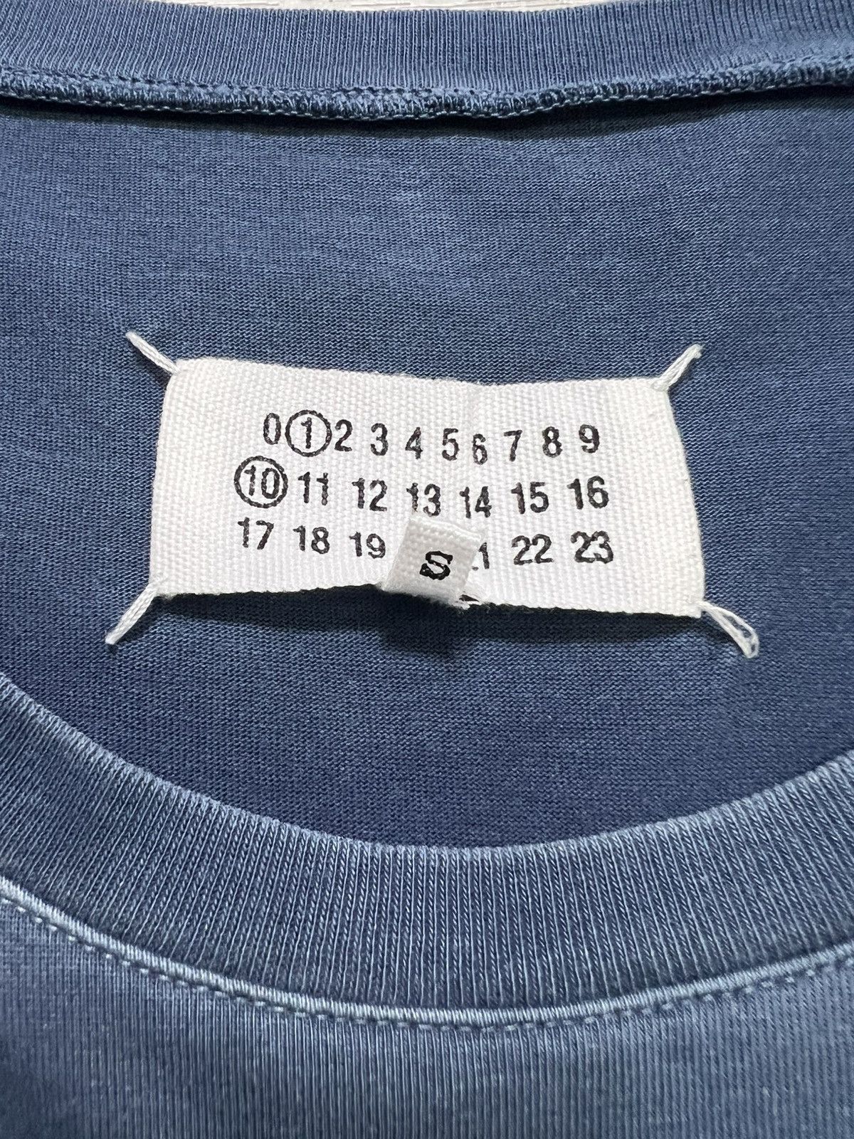 Maison Margiela Maison Margiela - Oversized Overdye Logo T-Shirt Size US S / EU 44-46 / 1 - 13 Thumbnail