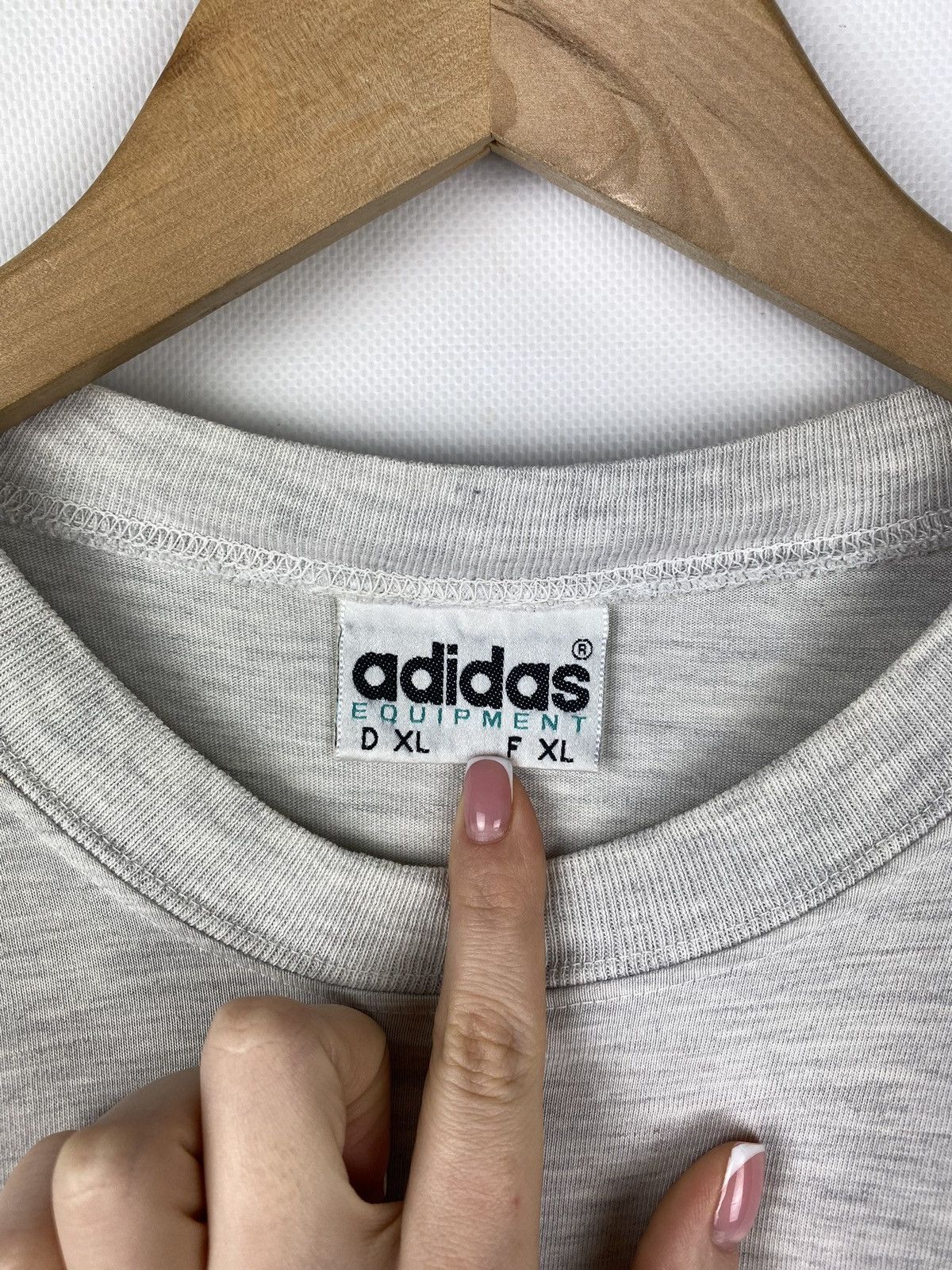 Vintage Adidas Equipment vintage men’s big logo t shirt size Xl Size US XL / EU 56 / 4 - 9 Thumbnail