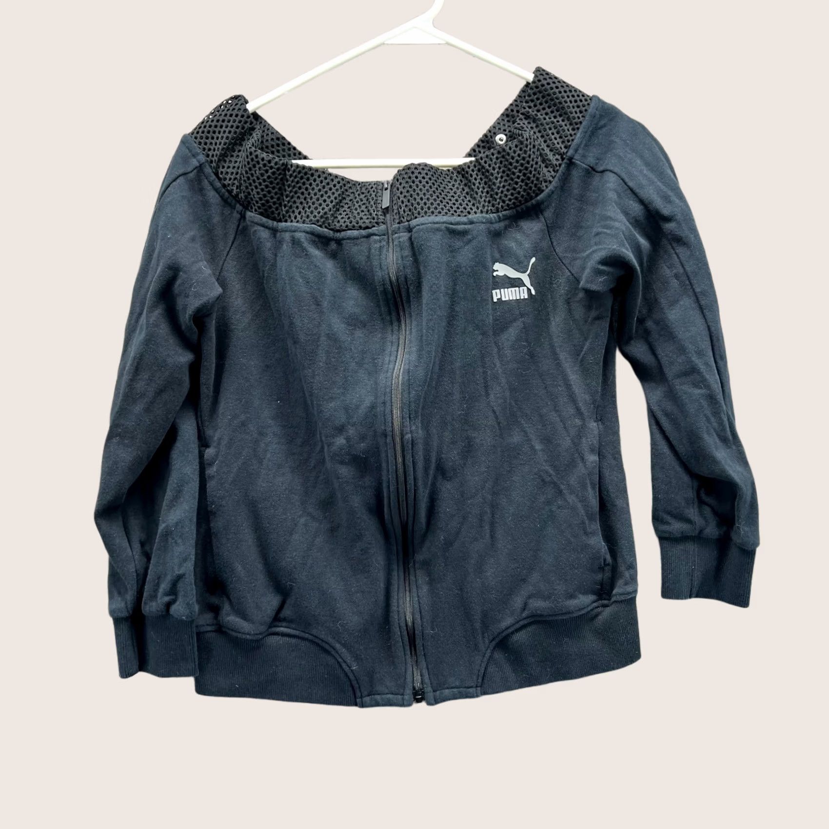 Puma VINTAGE Puma Sweater Women Medium Black Full Zip Cotton Fleece Round Neck Jacket Vtg Size M / US 6-8 / IT 42-44 - 1 Thumbnail