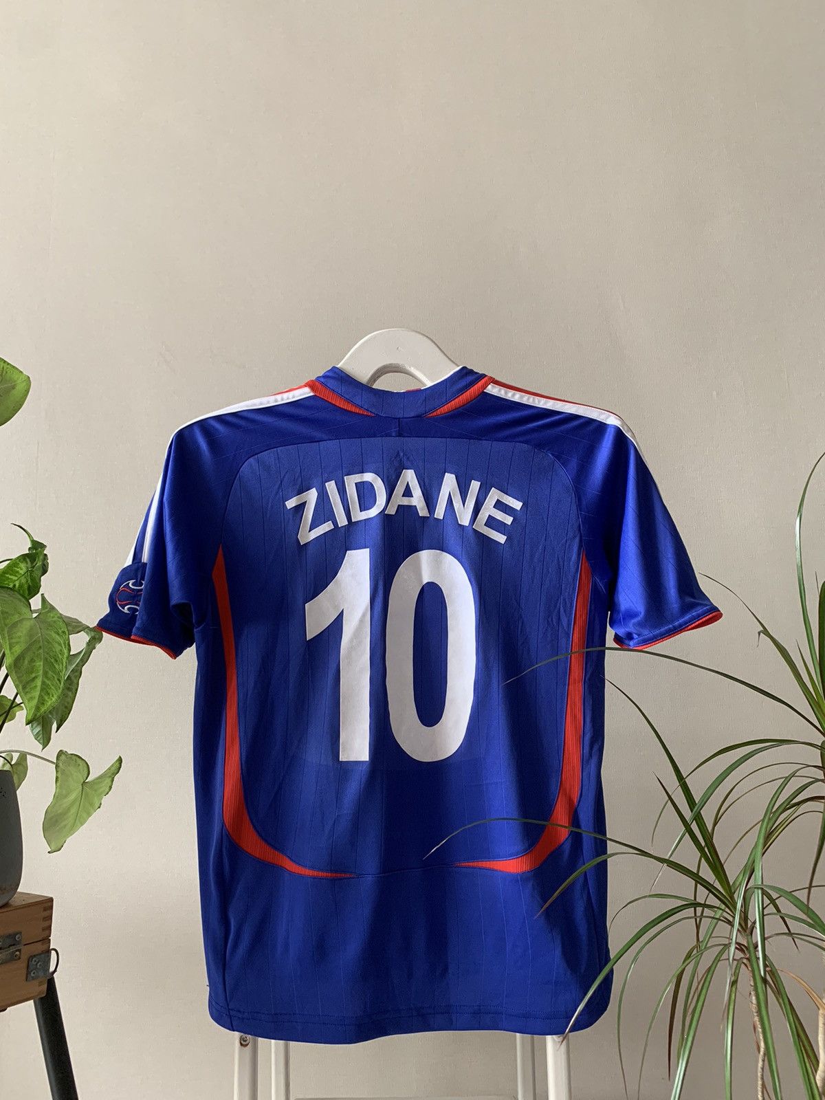 Vintage Adidas France Zidane Home FIFA World Cup 2006 Y2K Jersey Size US XS / EU 42 / 0 - 1 Thumbnail