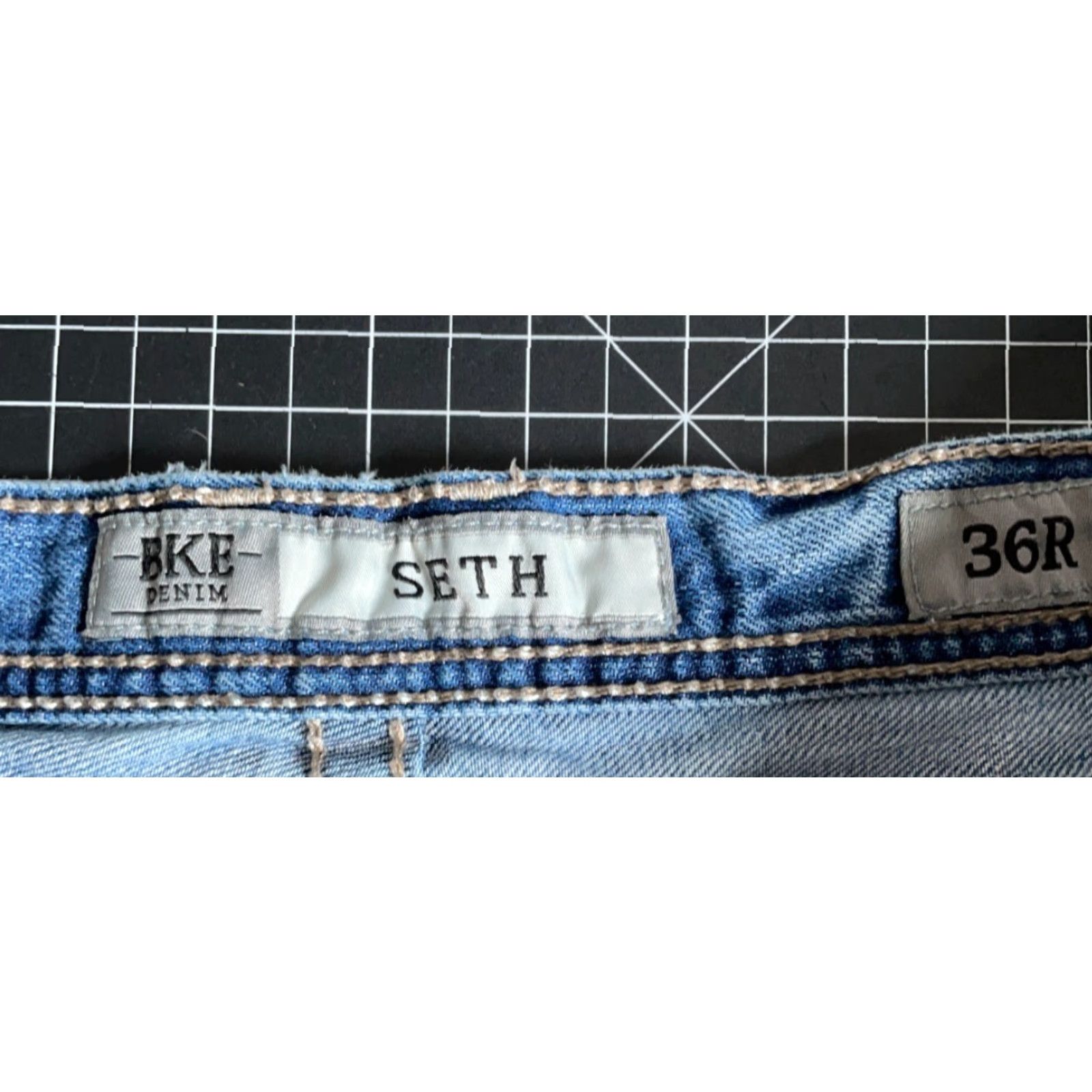 Vintage Men's BKE Seth Jeans 36R Blue Denim Straight Leg 36 x 31 Contrast Fades Y2K Size US 36 / EU 52 - 3 Thumbnail