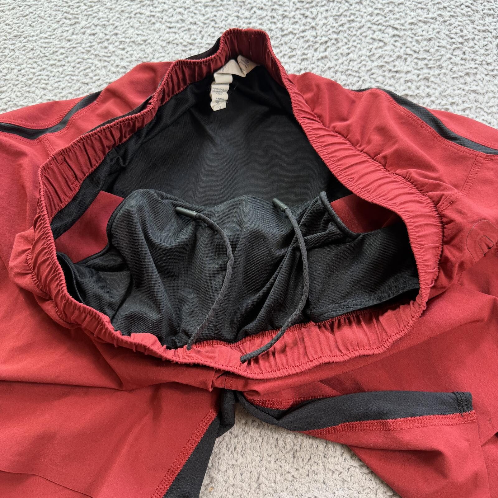 Lululemon Lululemon Men’s Red Lined Running Shorts XL Athletic Gym Size US 36 / EU 52 - 5 Thumbnail